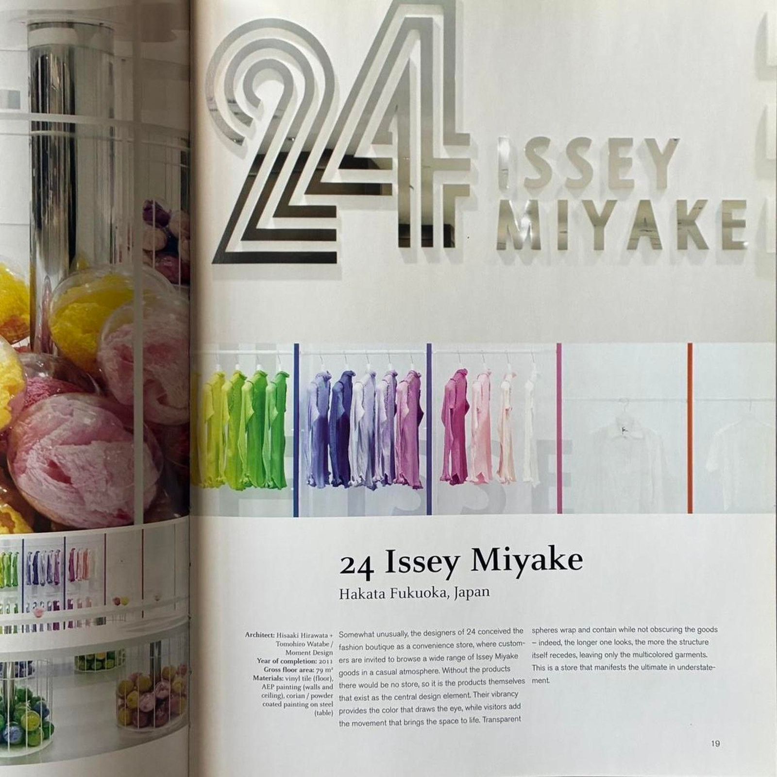 Issey Miyake × Maison Margiela × Vintage Fashion worlds contemporary retail spaces Michele Ginsberg Size ONE SIZE - 3 Thumbnail