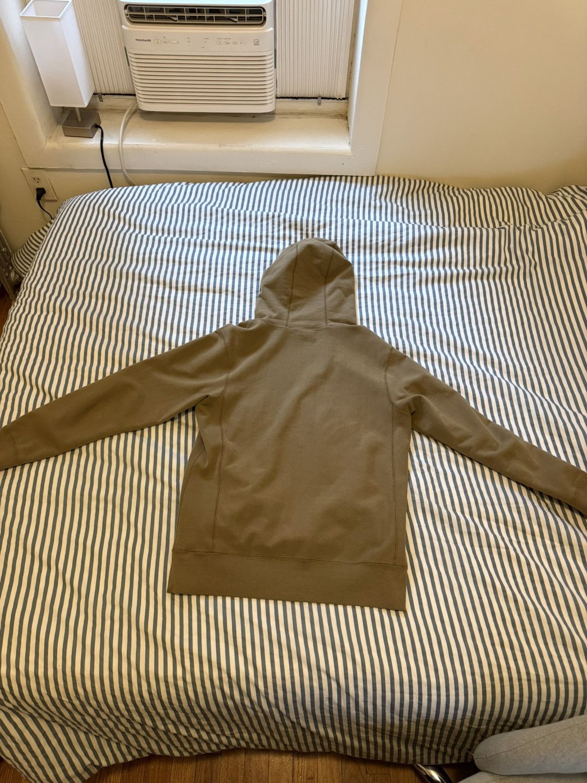 3sixteen 3Sixteen Garment Dyed Hoodie in Olive Size Small Like New! Size US S / EU 44-46 / 1 - 3 Thumbnail