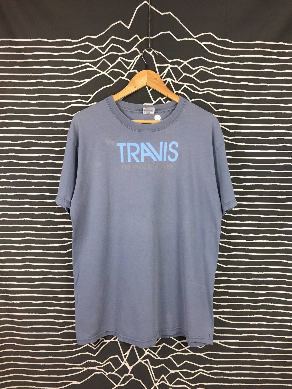 Band Tees Vtg 00s Travis Britpop Band The Invisible Band Album Tee Size US L / EU 52-54 / 3 - 1 Thumbnail