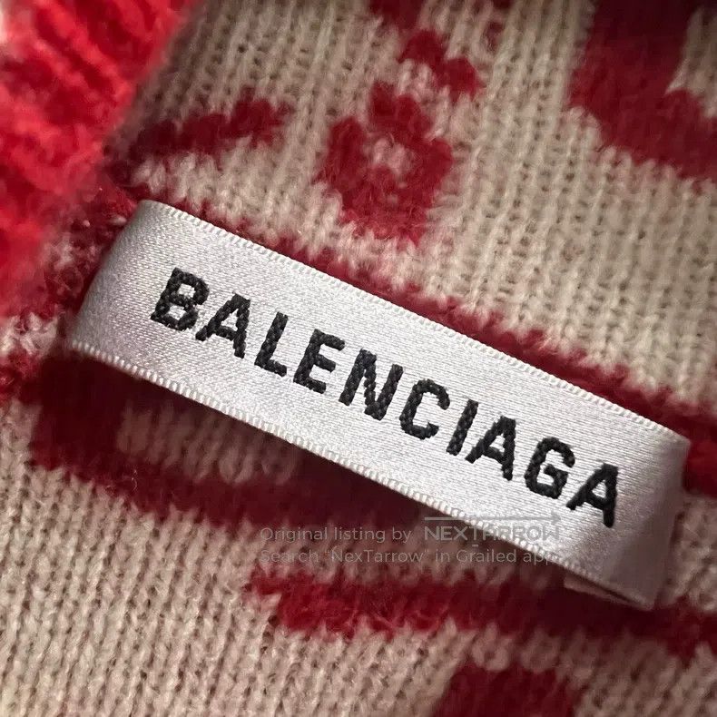 Balenciaga Balenciaga White and red barrage logo knitwear Size US S / EU 44-46 / 1 - 3 Thumbnail