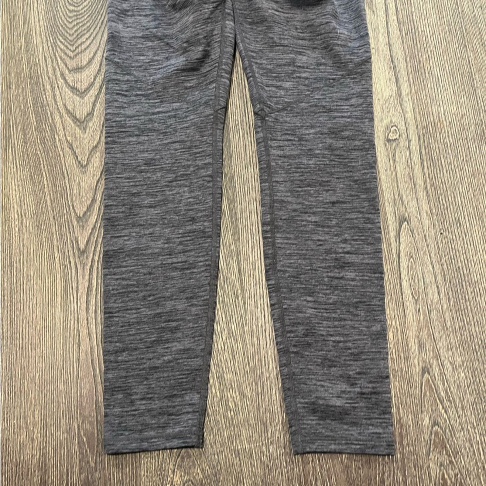 Under Armour Under Armour Leggings Straight Leg Stretch Heather Sz M Size 27" / US 4 / IT 40 - 2 Thumbnail