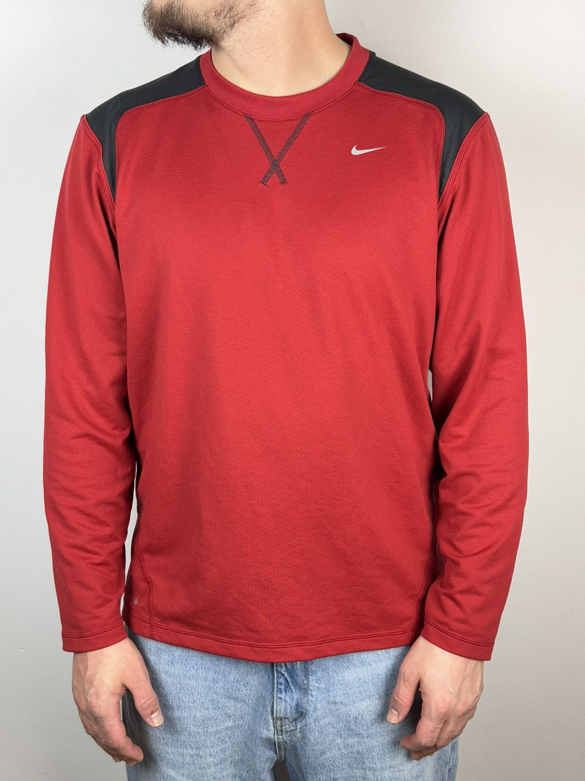 Nike Mens red and black Nike long-sleeved athletic shirt Size US L / EU 52-54 / 3 - 2 Thumbnail