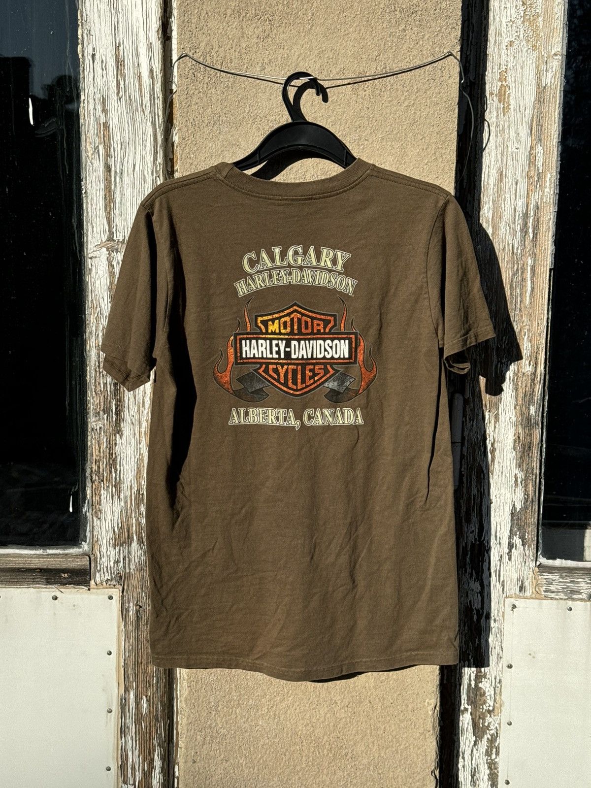 Harley Davidson × Vintage Vintage Harley Davidson Eagle Calgary Tshirt Size US XL / EU 56 / 4 - 4 Thumbnail