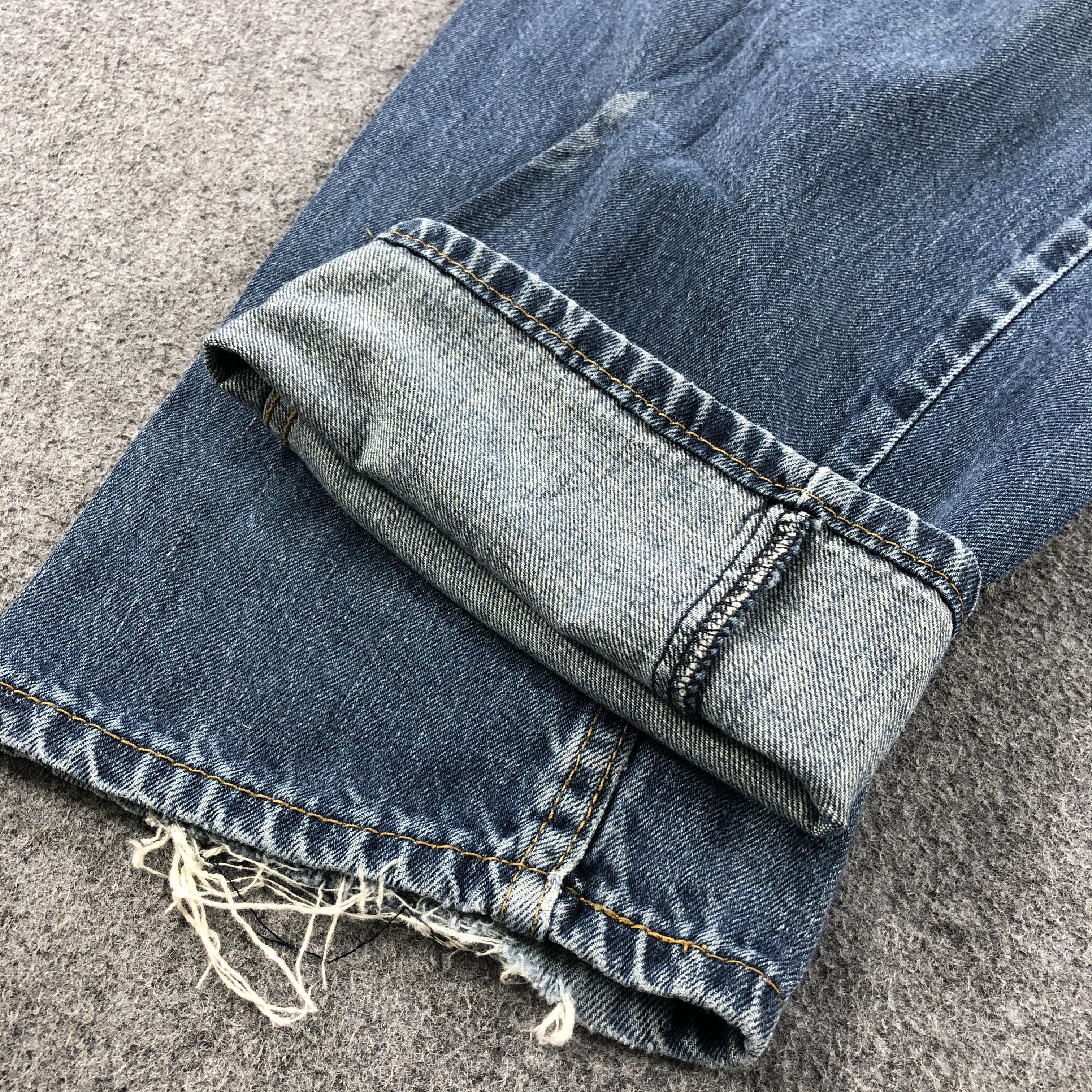 Levi's × Vintage Vintage Blue Wash Levis 514 Jeans-JM1796 Size US 33 - 6 Thumbnail
