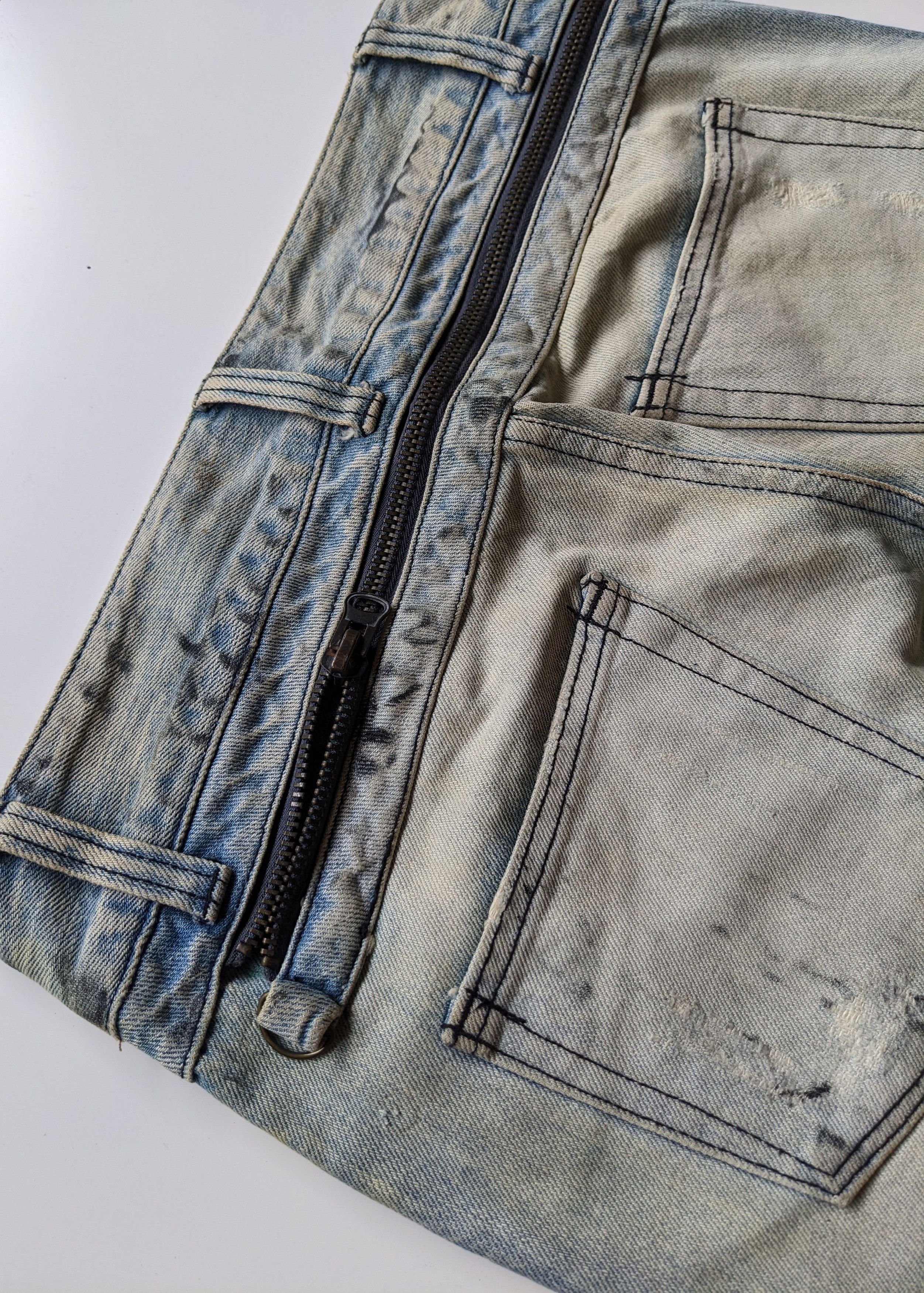 If Six Was Nine × Japanese Brand × Le Grande Bleu (L.G.B.) Glad New splash faded blue flare jeans Size US 33 - 7 Thumbnail