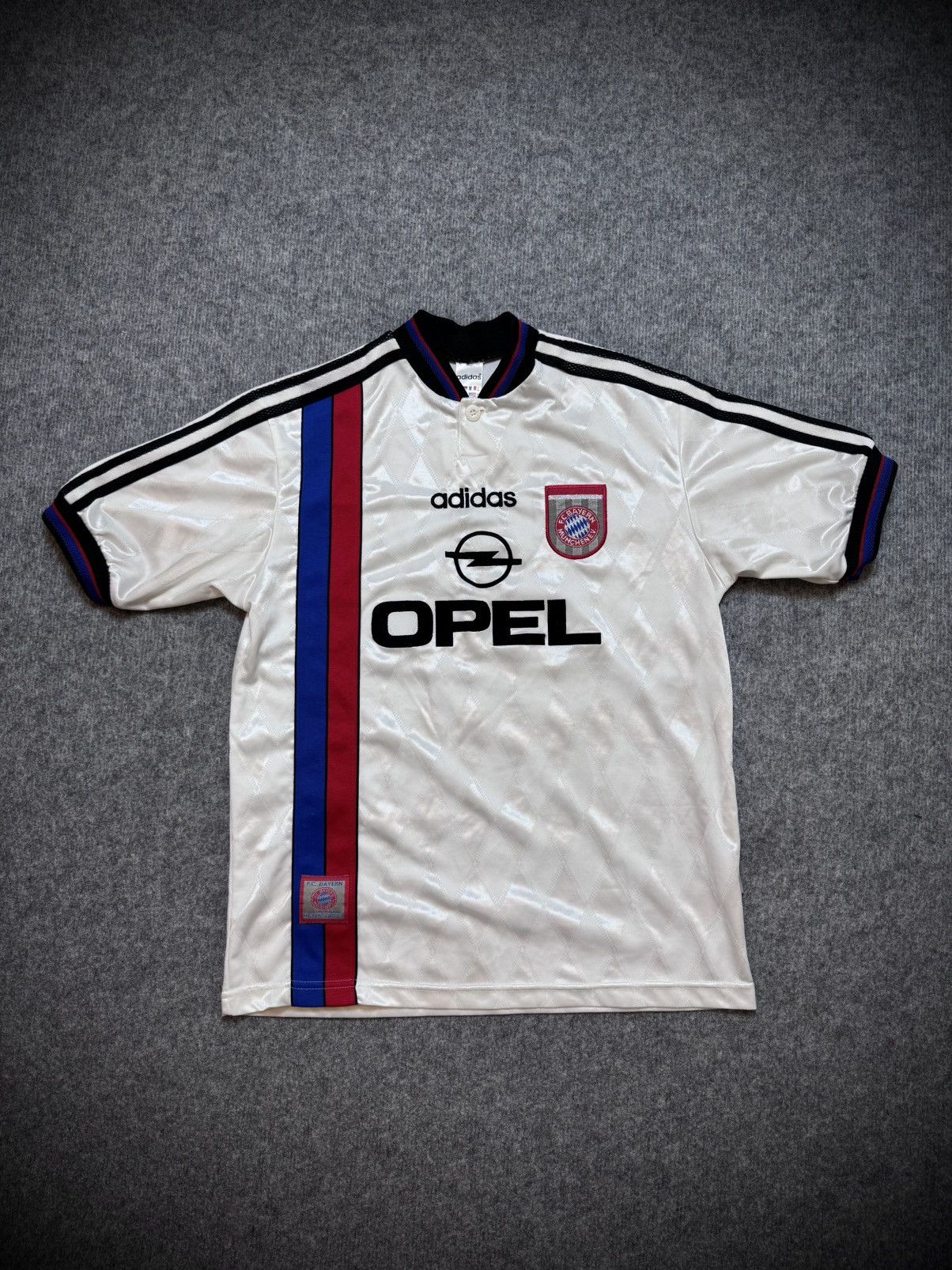Adidas Vintage jersey Adidas Bayern Munich rare 1996-97’s football Size US S / EU 44-46 / 1 - 1 Thumbnail