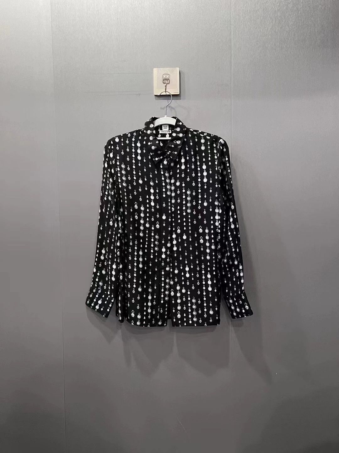 Hermes Hermes New Printed Beaded Long Sleeve Shirt Size US S / EU 44-46 / 1 - 1 Thumbnail