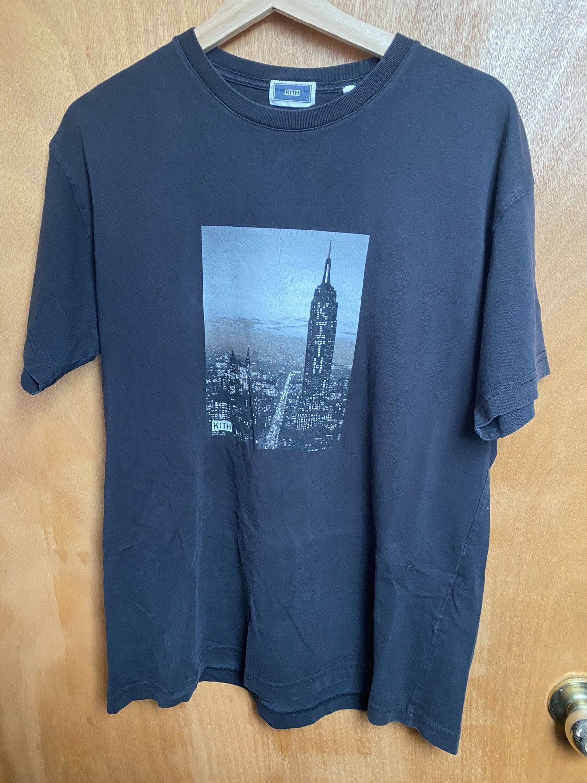 Kith Kith Empire State Building NYC-Store Exclusive Tee Size US S / EU 44-46 / 1 - 1 Thumbnail