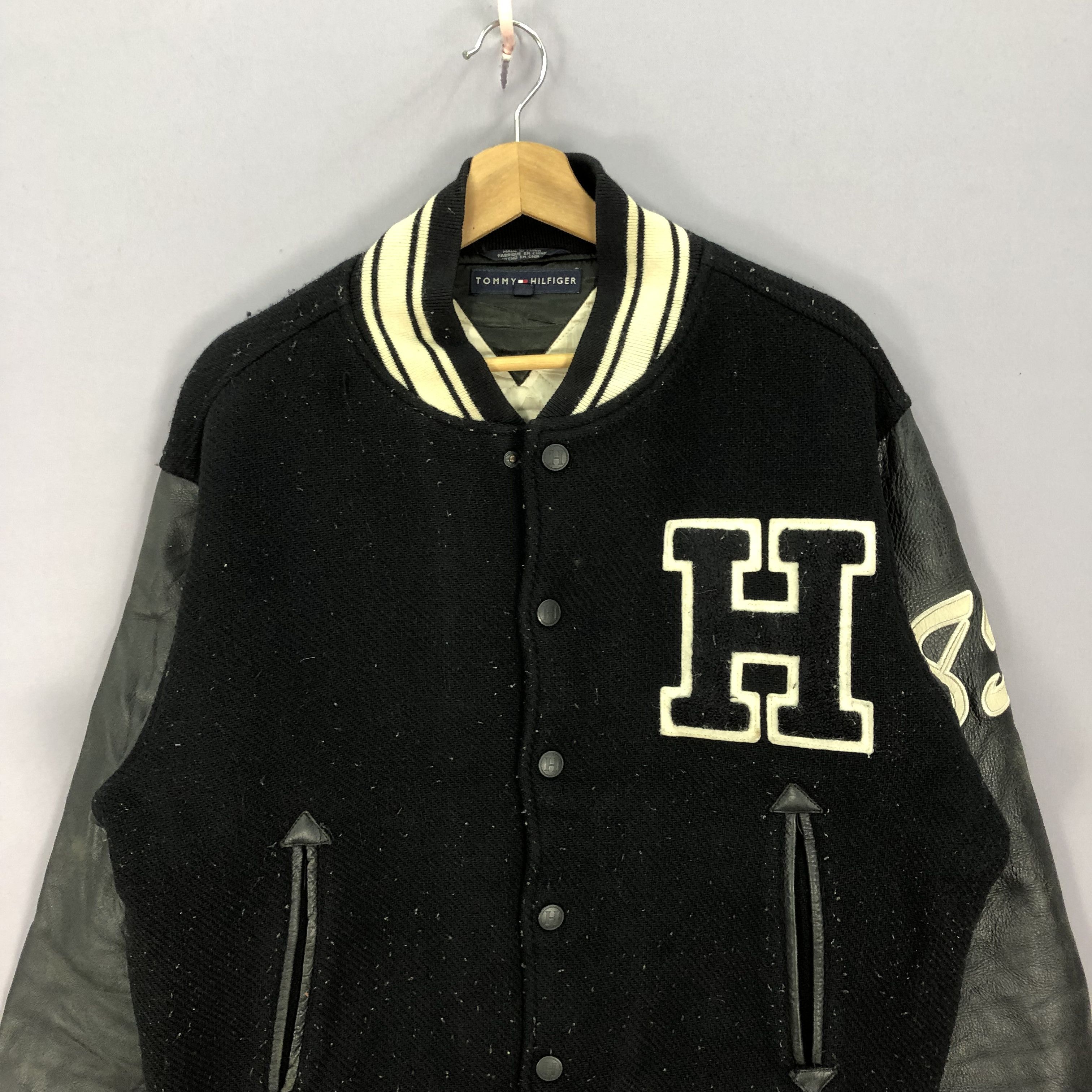 Tommy Hilfiger × Vintage Vintage Tommy Hilfiger Varsity Jacket Baseball Jacket Size US L / EU 52-54 / 3 - 4 Thumbnail