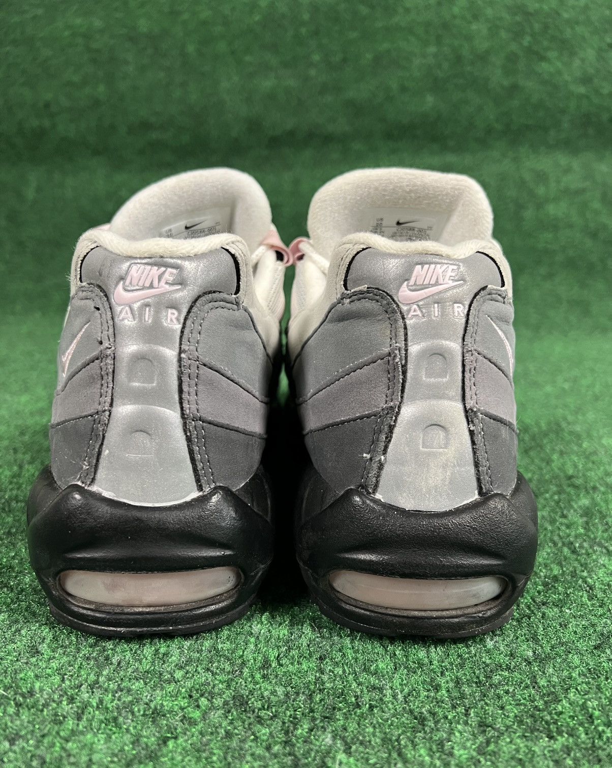 Nike Nike Air Max 95 Gunsmoke Pink Foam Grey White Black Mens 10 Size US 10 / EU 43 - 6 Thumbnail
