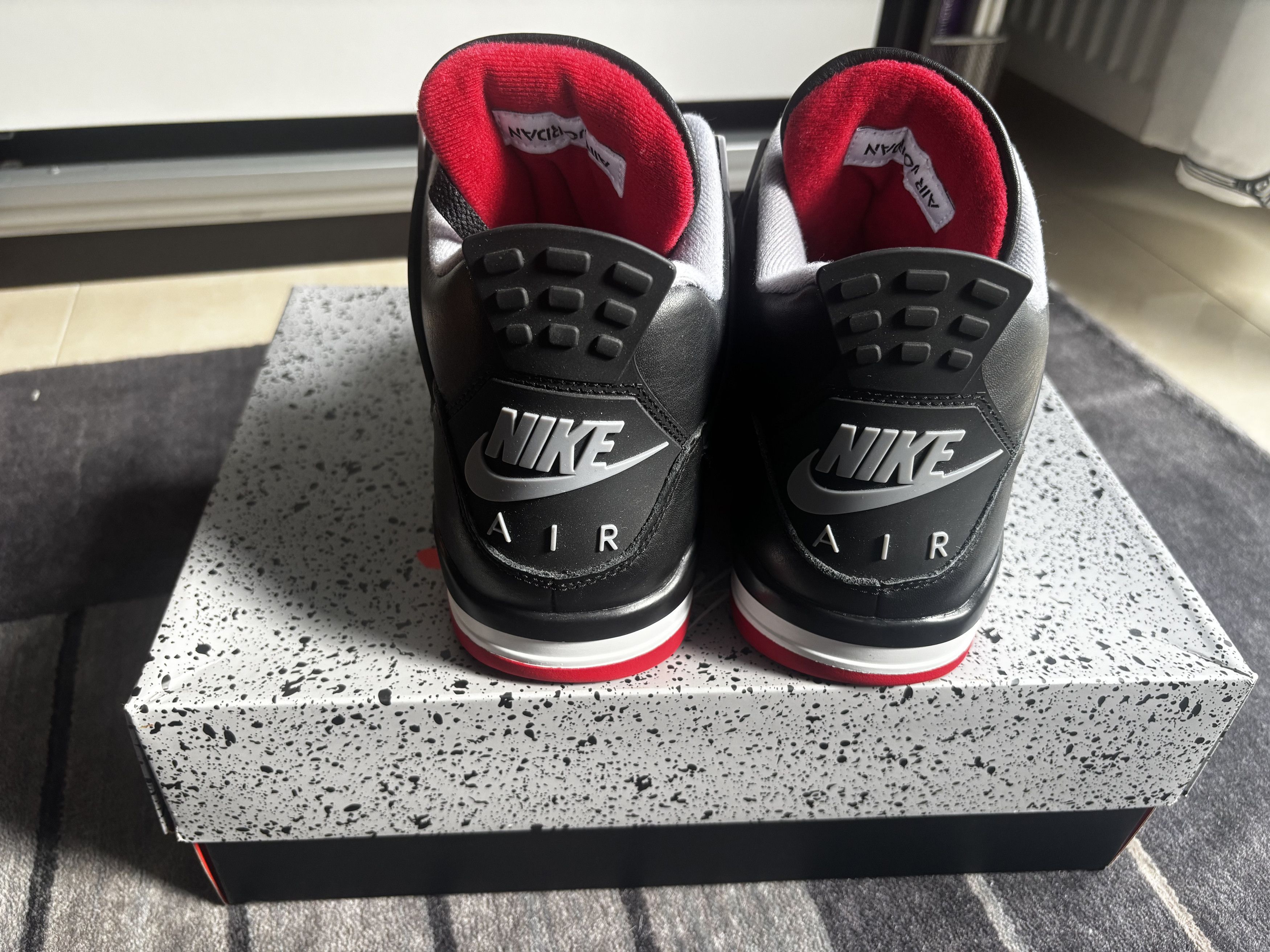 Jordan Brand Nike Air Jordan 4 Retro Bred 2024 US11/EU45 Size US 11 / EU 44 - 7 Thumbnail