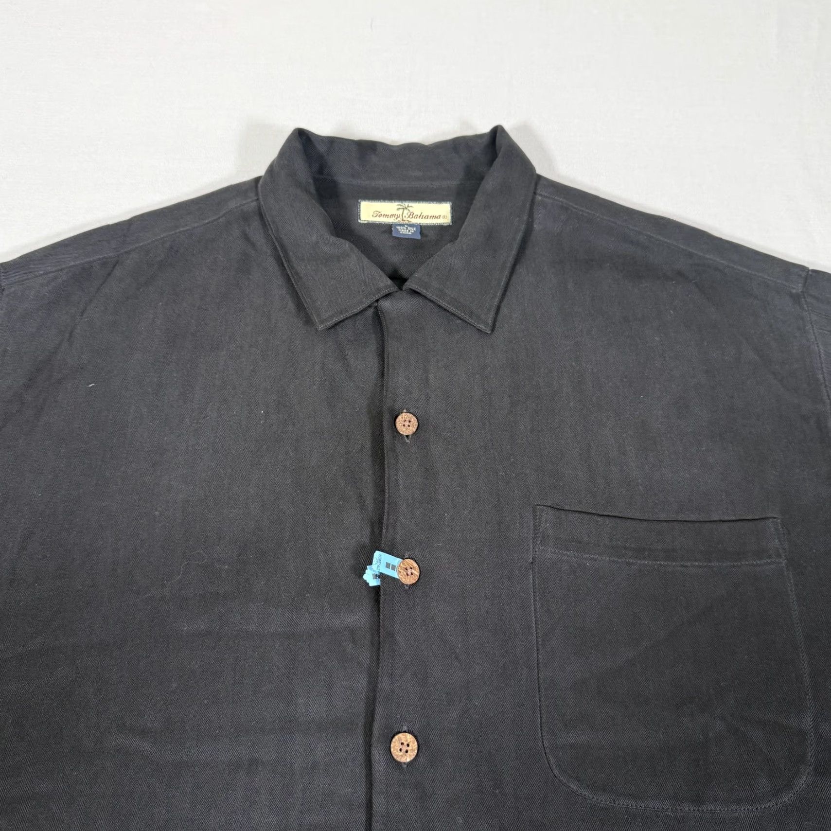 Tommy Bahama Tommy Bahama Shirt Mens Large Black Silk Camp Martini Drink Cocktail Embroidered Size US L / EU 52-54 / 3 - 5 Thumbnail