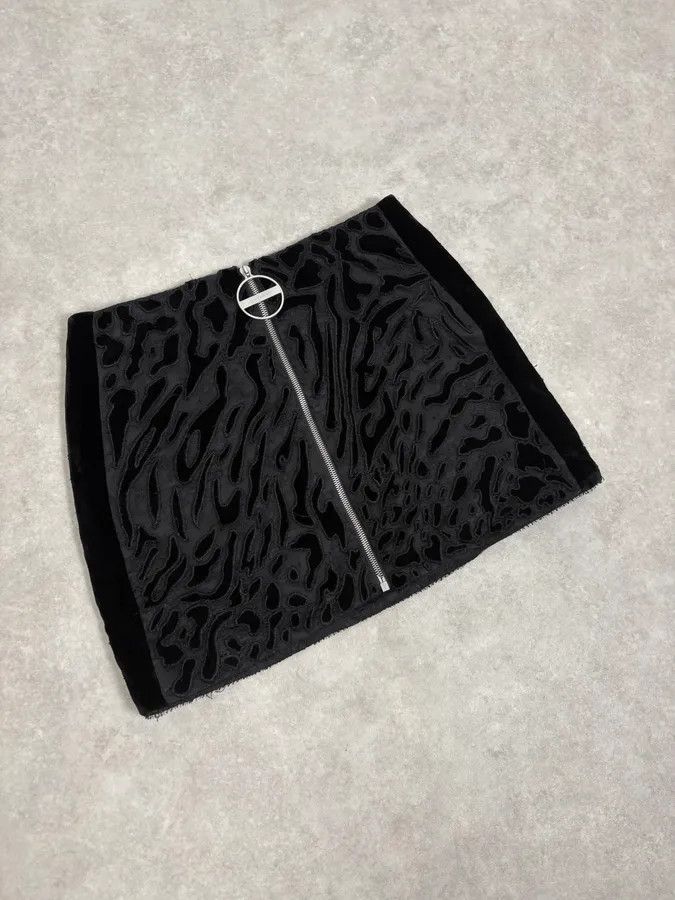 Givenchy Givenchy Black Lace Relief Leopard Effect Skirt Size 26" / US 2 / IT 38 - 5 Thumbnail
