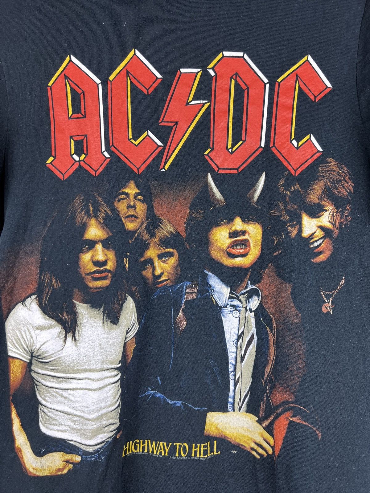Band Tees Vintage AC/DC 2001 Y 2K Highway To Hell Graphic Tee T-shirt Size US M / EU 48-50 / 2 - 3 Thumbnail