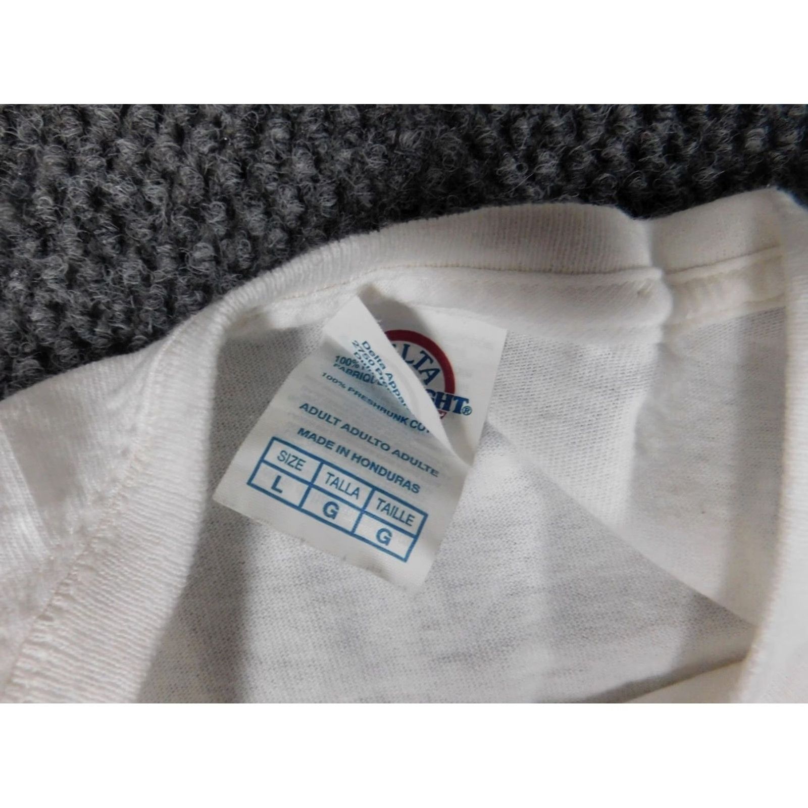 Delta Delta Las Vegas Mens Shirt L White Knit Cotton Short Sleeve Crew Neck T-Shirt Logo Breathable Regular Vintage No Size US L / EU 52-54 / 3 - 7 Thumbnail