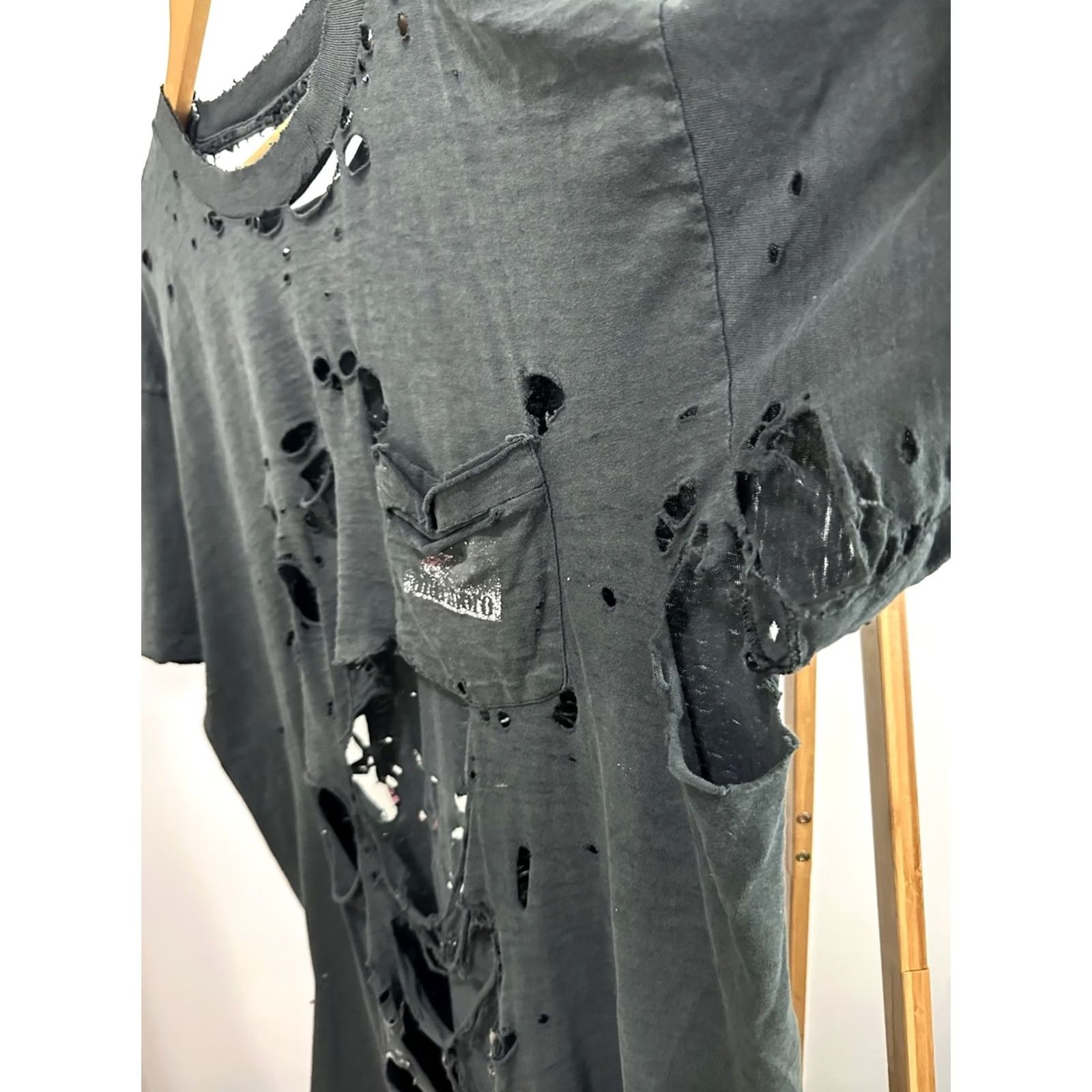 Marlboro VTG 90s Marlboro Coyote Super Thrashed Faded Worn Distressed Pocket T-Shirt XL Men Black Marlboro Shirt XL Mens Size US XL / EU 56 / 4 - 5 Thumbnail