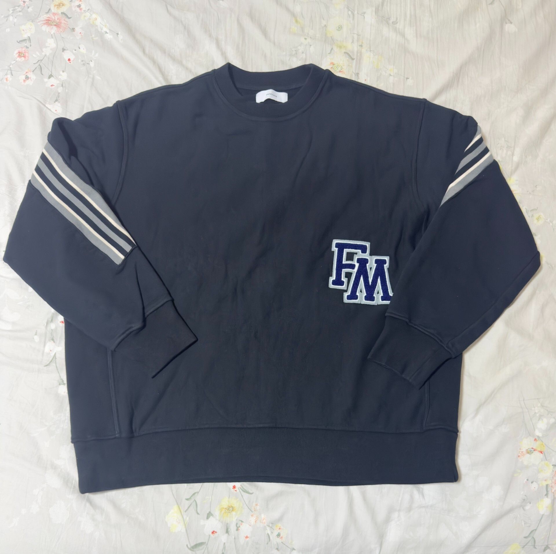Madness Madness x Facetasm 23SS Crewneck Sweatshirt Size US XL / EU 56 / 4 - 1 Thumbnail