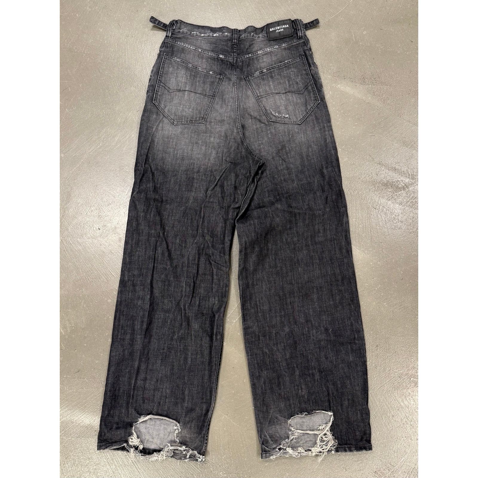 Balenciaga A/W2021 Balenciaga "skater" wide distressed baggy jeans Size 26" / US 2 / IT 38 - 2 Thumbnail