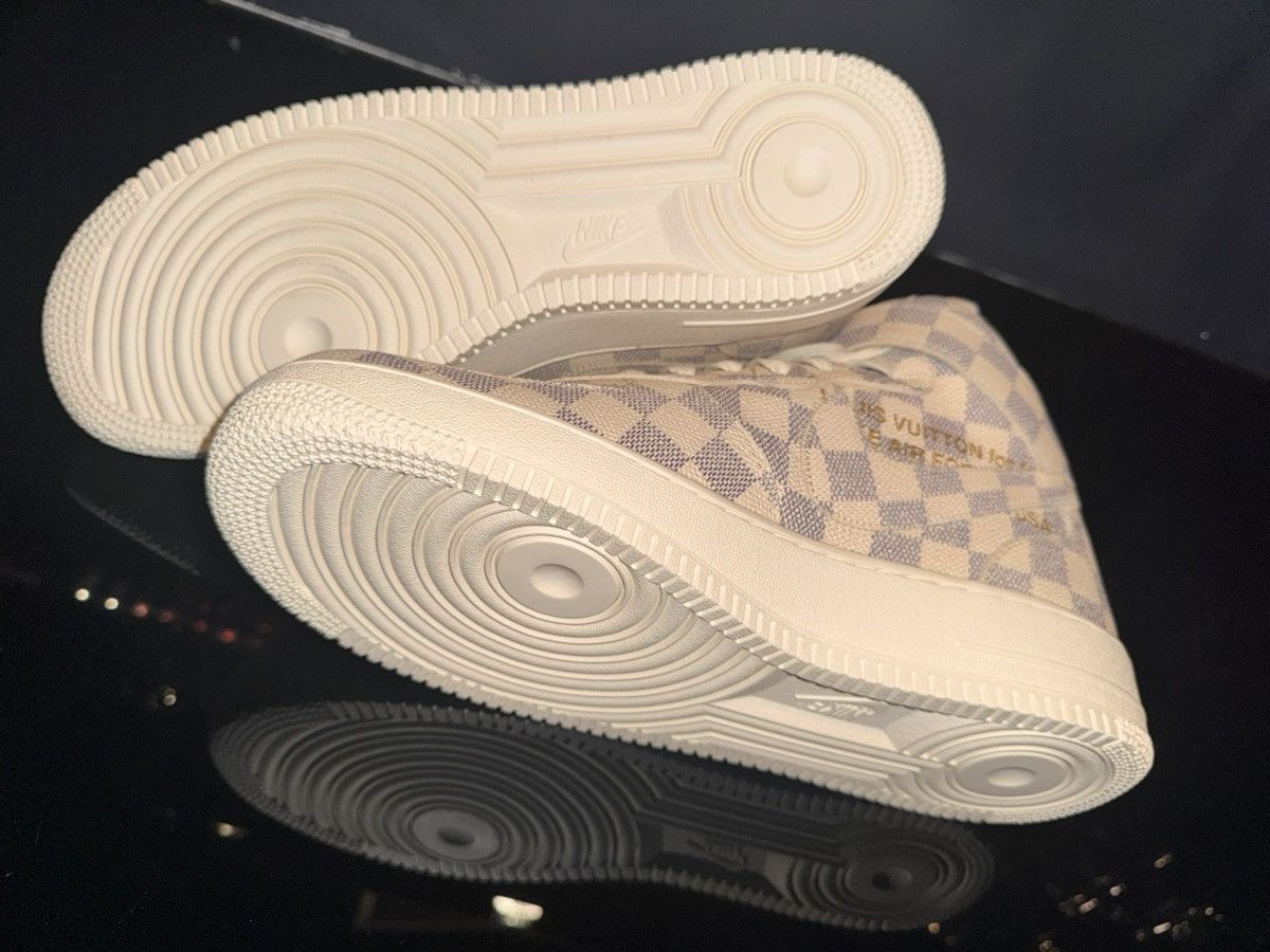 Louis Vuitton Louis Vuitton x Nike Air Force 1 Mid Graffit Damier Azur Size US 10 / EU 43 - 7 Thumbnail