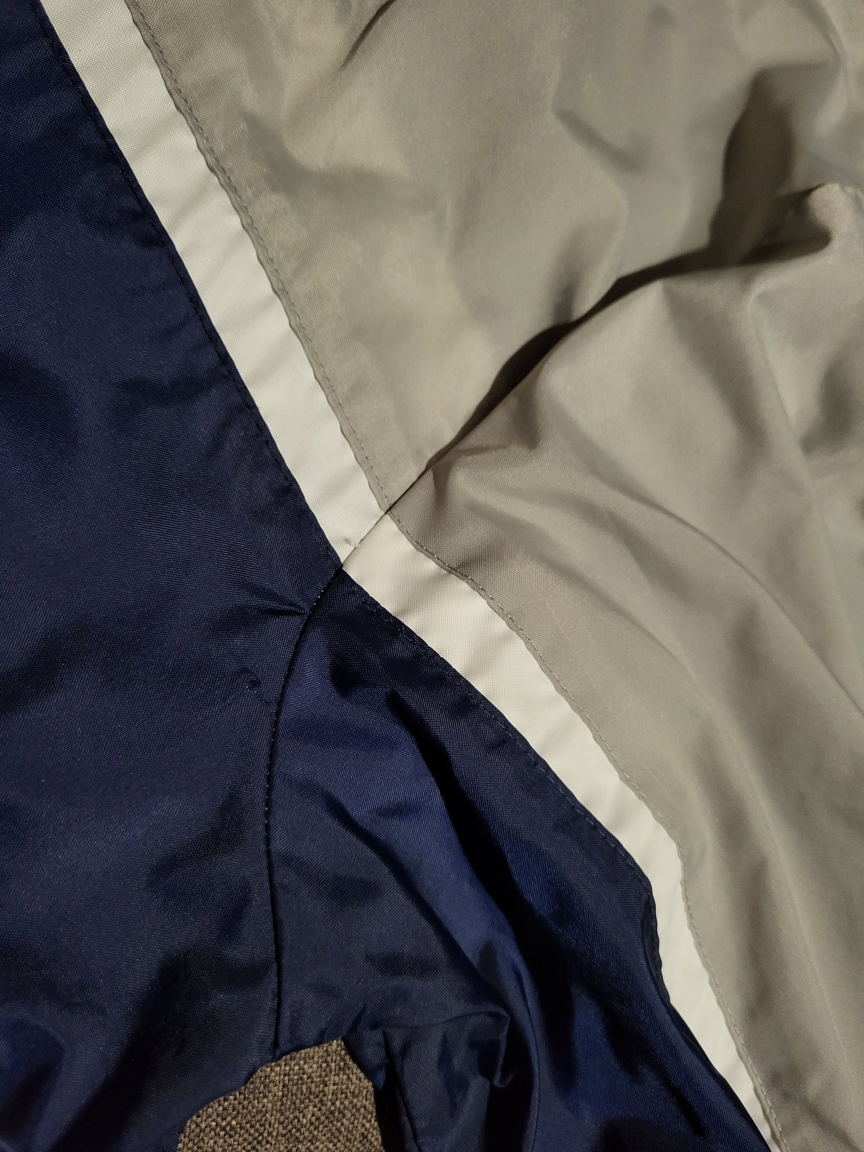 Nike vintage NIKE light jacket M Size US M / EU 48-50 / 2 - 4 Thumbnail