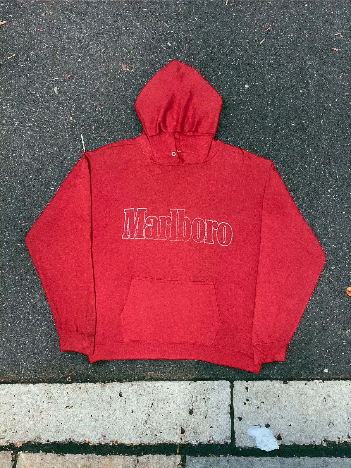 image of 20471120 x Marlboro Vintage 80's Truly Thrash Malrboro Red Ferrari Hoodies, Men's (Size Large)