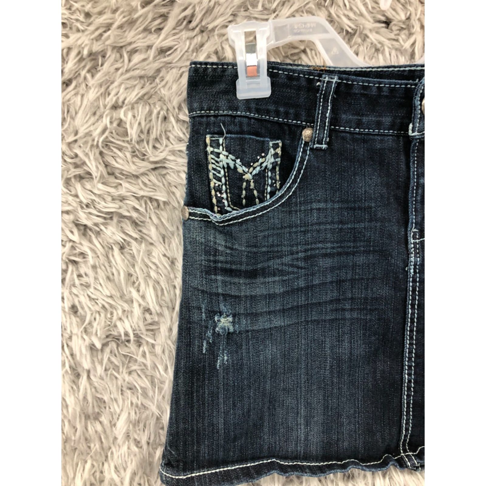 Vintage Maurices Skirt Juniors Size 5 Blue Denim Straight & Pencil Short All Seasons Cotton Blend Machine Washable Women VINTAGE? Wait no vintage = No. Size 27" / US 4 / IT 40 - 5 Thumbnail
