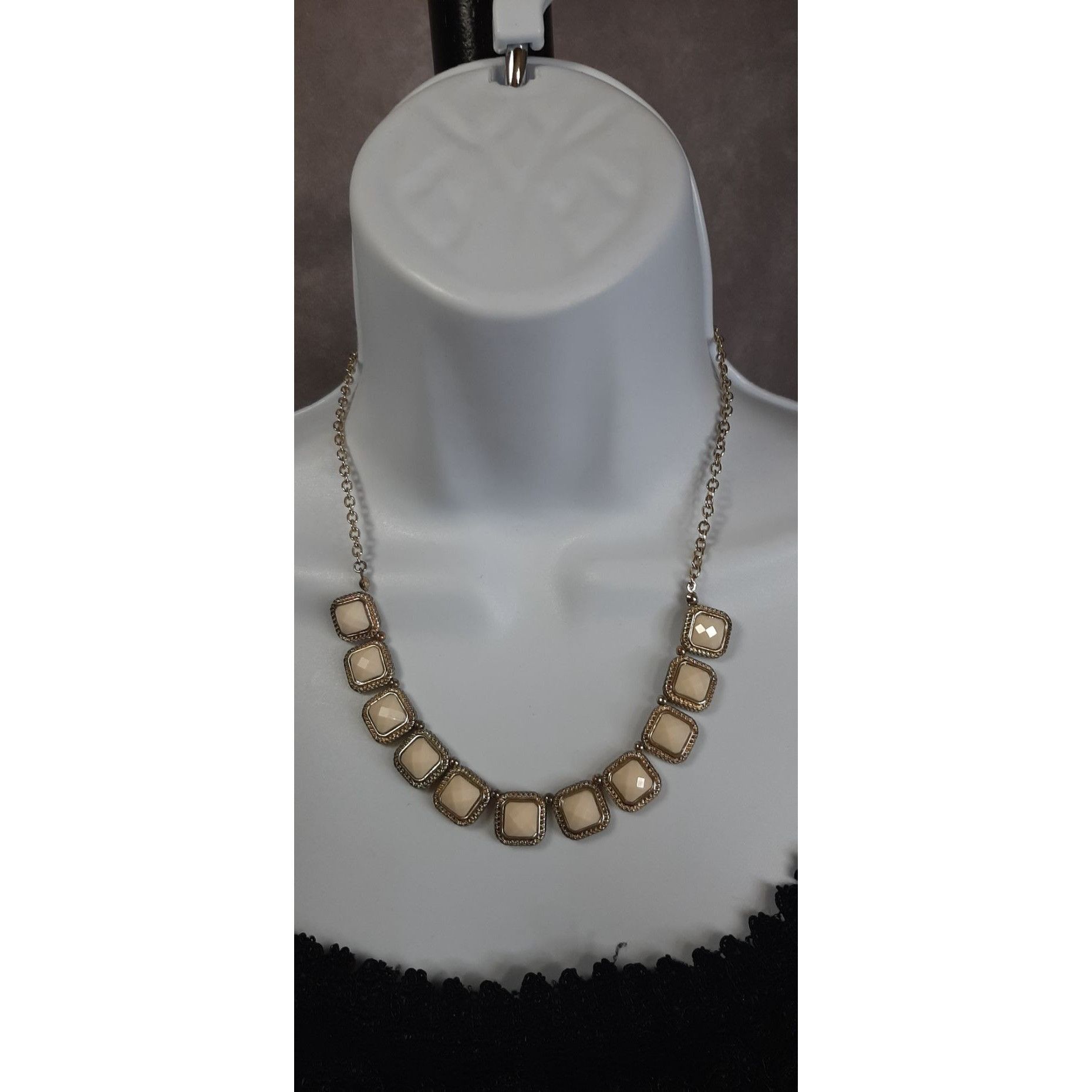 Other Geometric Square Beige Charm Necklace Size ONE SIZE - 3 Thumbnail