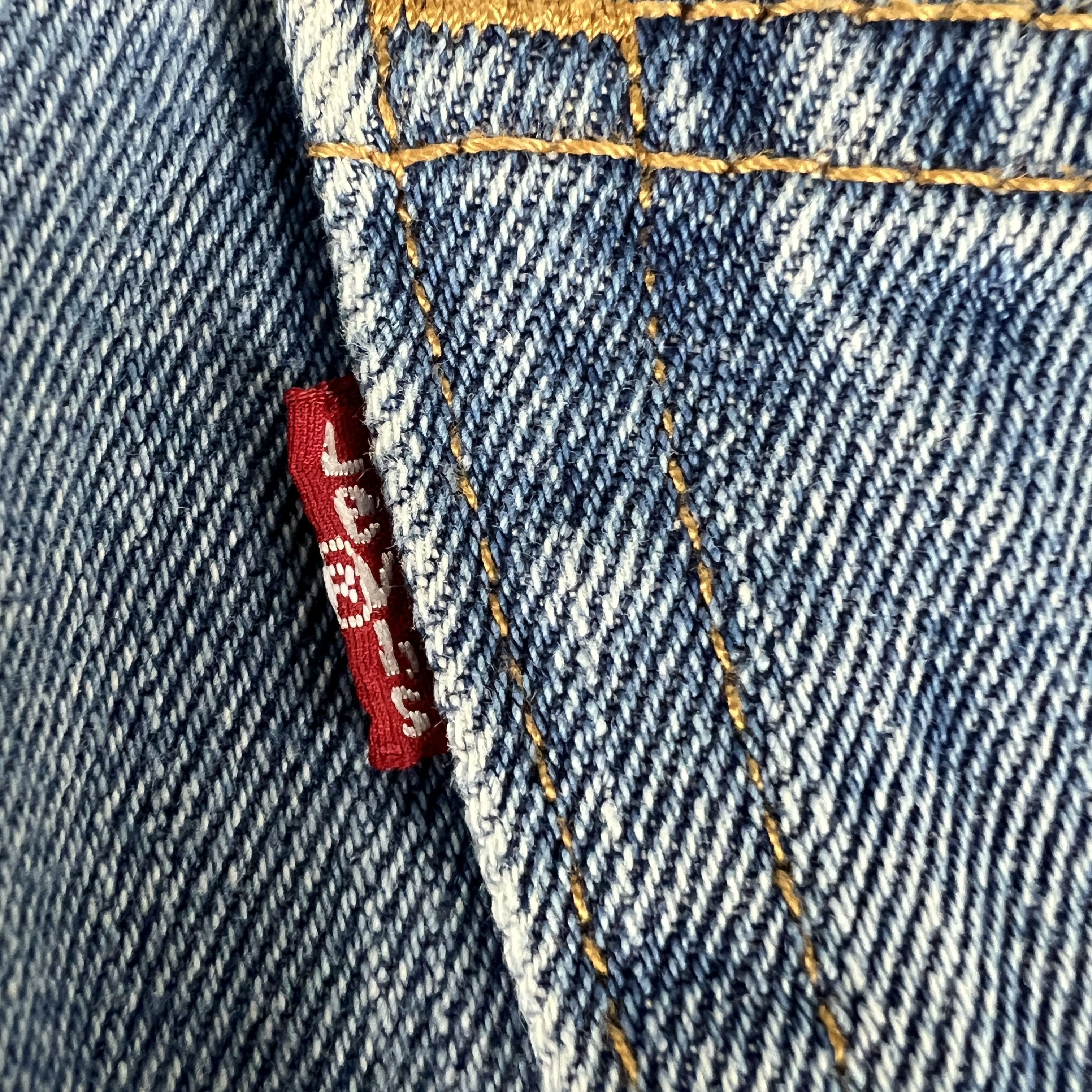 Levi's Levi's Jeans 550 Relaxed Straight Blue Faded Denim Size US 33 - 12 Thumbnail