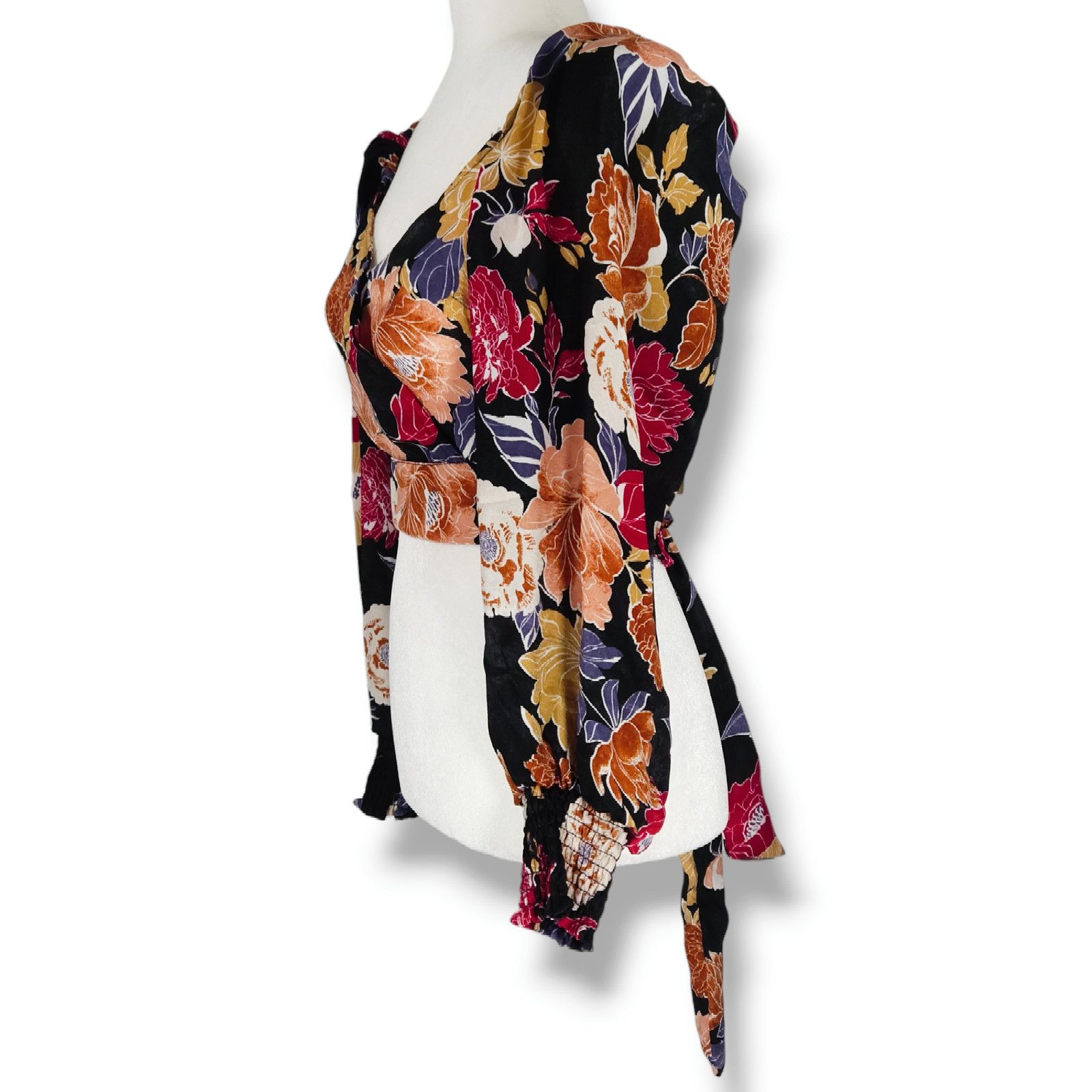 Other NWT B.O.G. Band of the Free Floral Crop Top Sz. S [4-6] Size S / US 4 / IT 40 - 1 Thumbnail