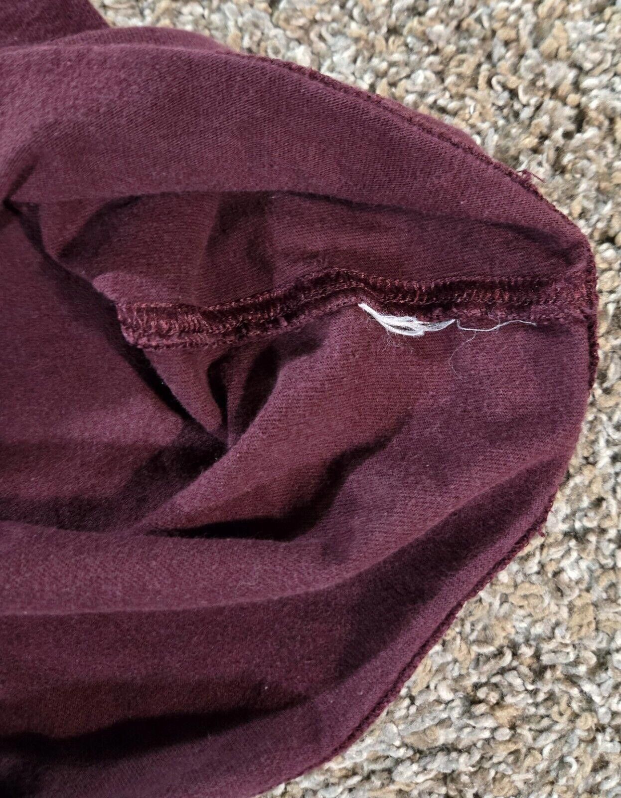 Designer Burgundy American Eagle Standard Fit Long Sleeve TShirt Sz S Size US S / EU 44-46 / 1 - 8 Thumbnail