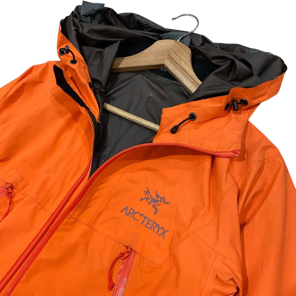 Arc'teryx 🔥VINTAGE ARCTERYX GORETEX ORANGE OUTDOORS LIGHT JACKET Size US S / EU 44-46 / 1 - 4 Thumbnail