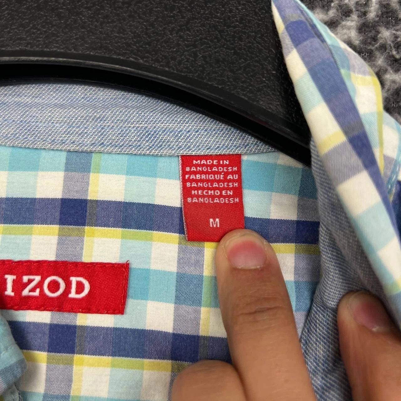 Izod Izod Button Down Shirt Men Medium Blue Plaid Collared Size US M / EU 48-50 / 2 - 5 Thumbnail