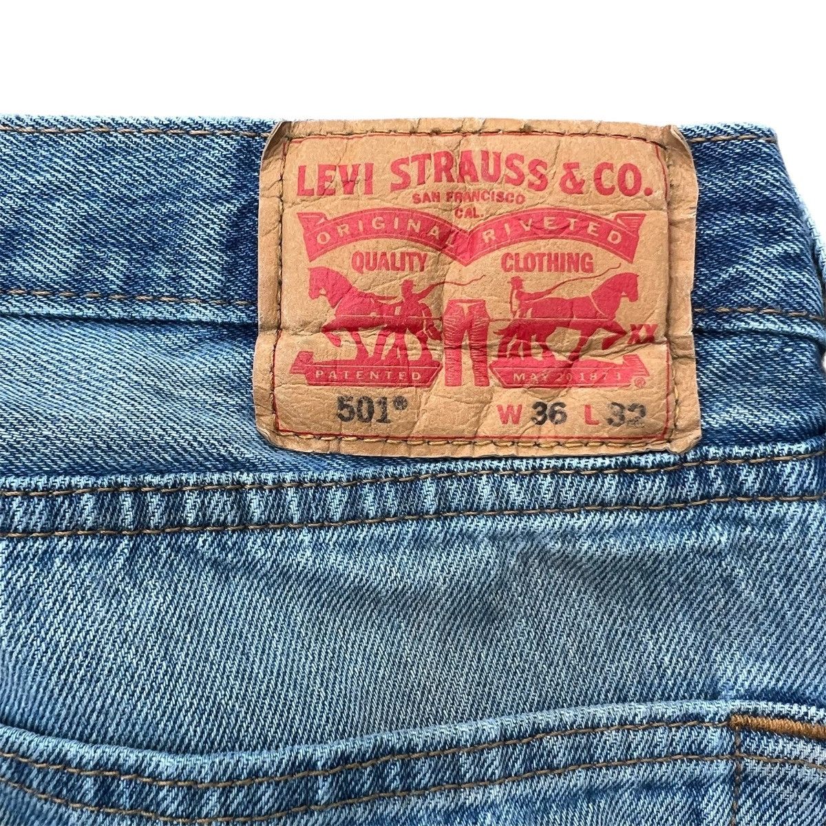 Levi's Vintage 2000s Distressed Thrashed Light Wash Levis 501 Jeans Size US 36 / EU 52 - 7 Thumbnail