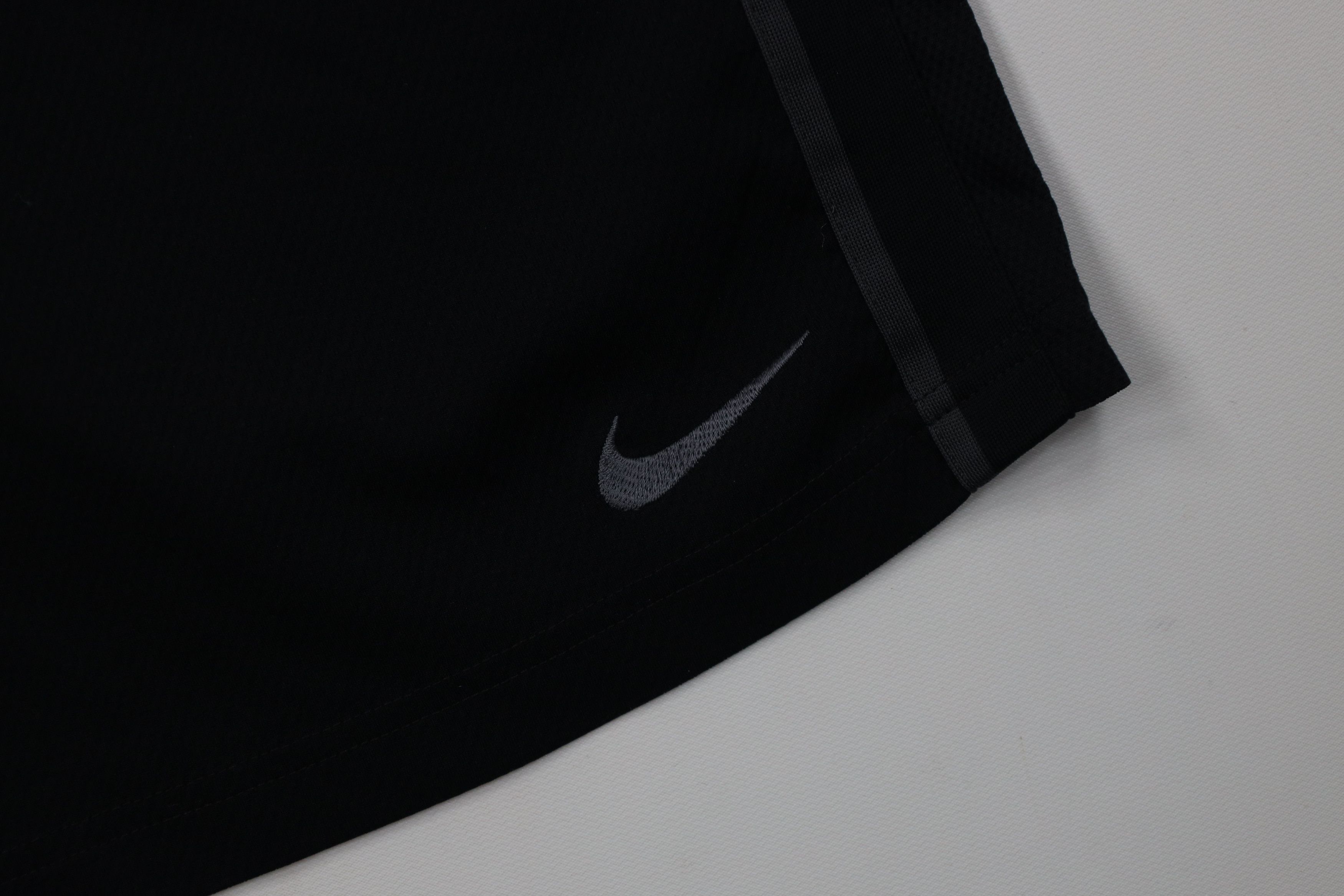 Nike Vintage Y2K Nike Mini Swoosh Above Knee Knit Shorts Black Size US 34 / EU 50 - 5 Thumbnail