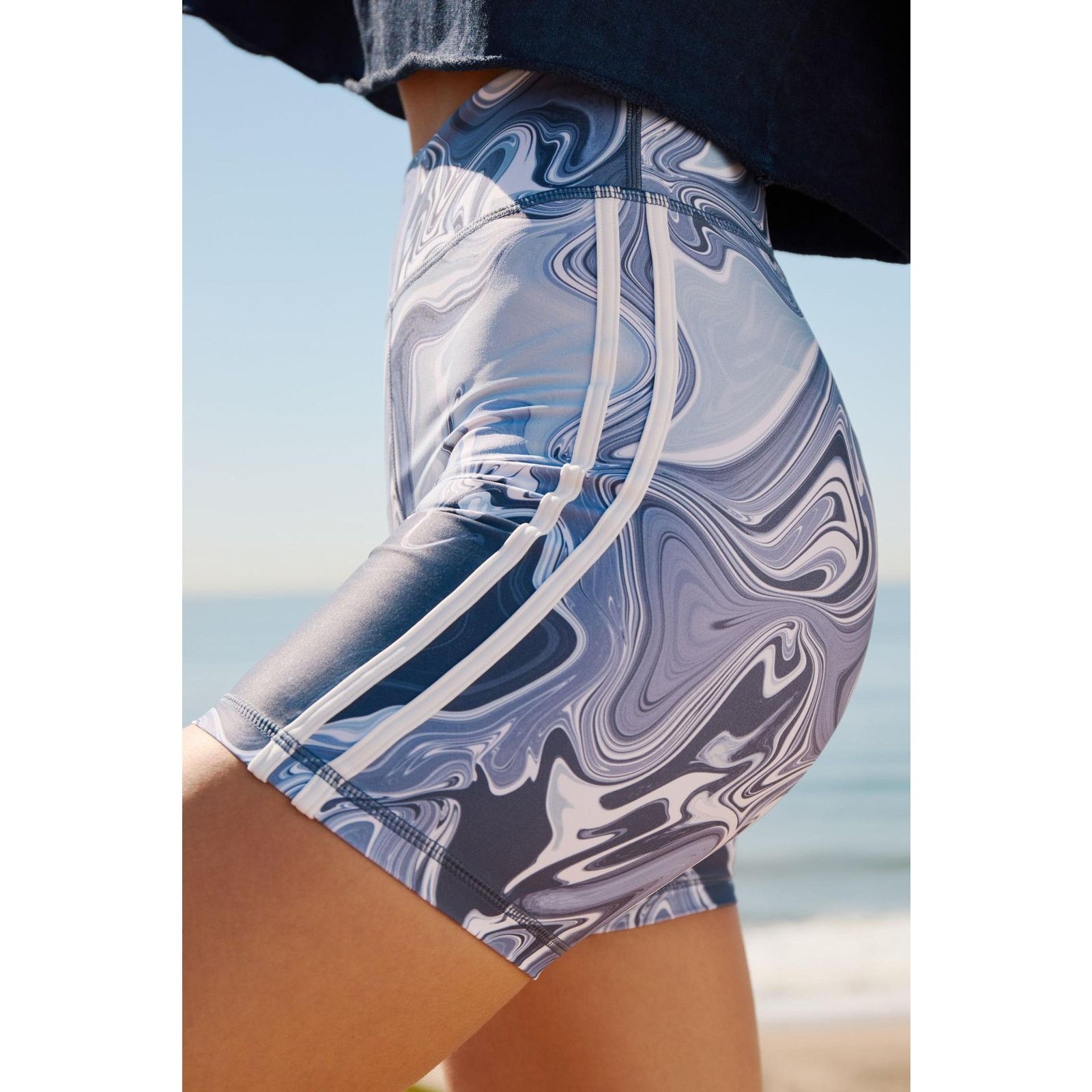 Anthropologie Anthropologie The Upside Marbled Bike Shorts $89 4 Blue Size 27" / US 4 / IT 40 - 1 Thumbnail