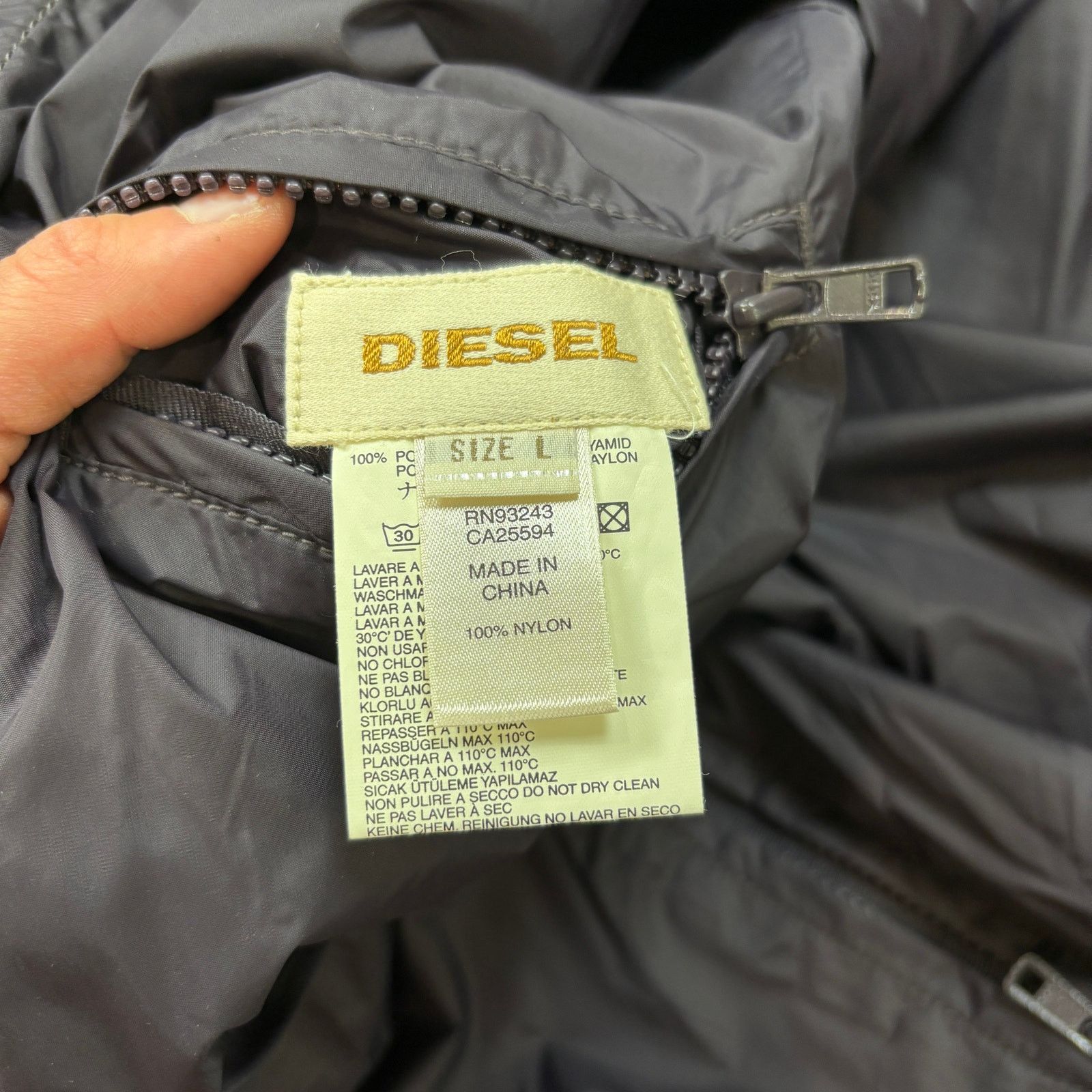 Diesel EUC Diesel Reversible Nylon Bomber Jacket Men's Large Size US L / EU 52-54 / 3 - 11 Thumbnail