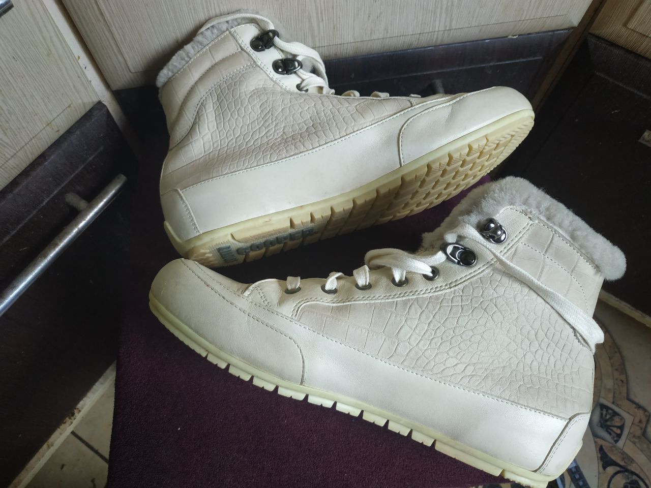 Other Candice Cooper Fur Lined Winter Sneakers Boots White 8.5 Size US 8.5 / IT 38.5 - 21 Thumbnail
