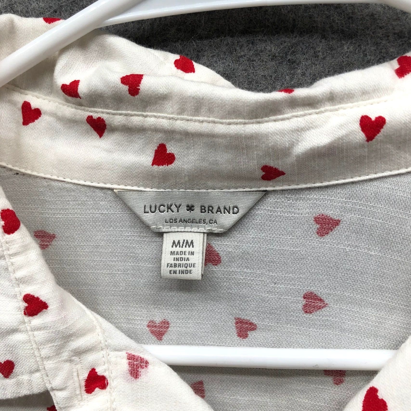 Lucky Brand Lucky Brand Heart Print Button Down Shirt Womens M White Red Long Sleeve Size M / US 6-8 / IT 42-44 - 5 Thumbnail