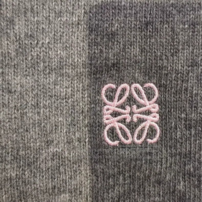 Loewe Loewe Wool knit sweater Size M / US 6-8 / IT 42-44 - 4 Thumbnail