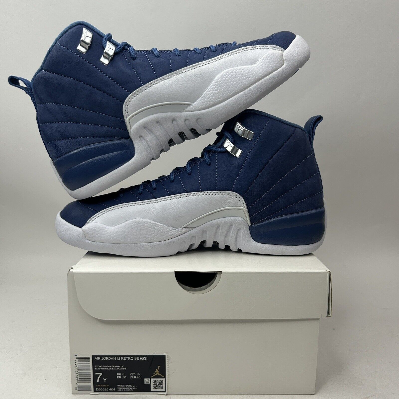 Jordan Brand Nike Air Jordan 12 Retro SE GS “Indigo/Legend Blue” 2023 Size US 8.5 / IT 38.5 - 3 Thumbnail