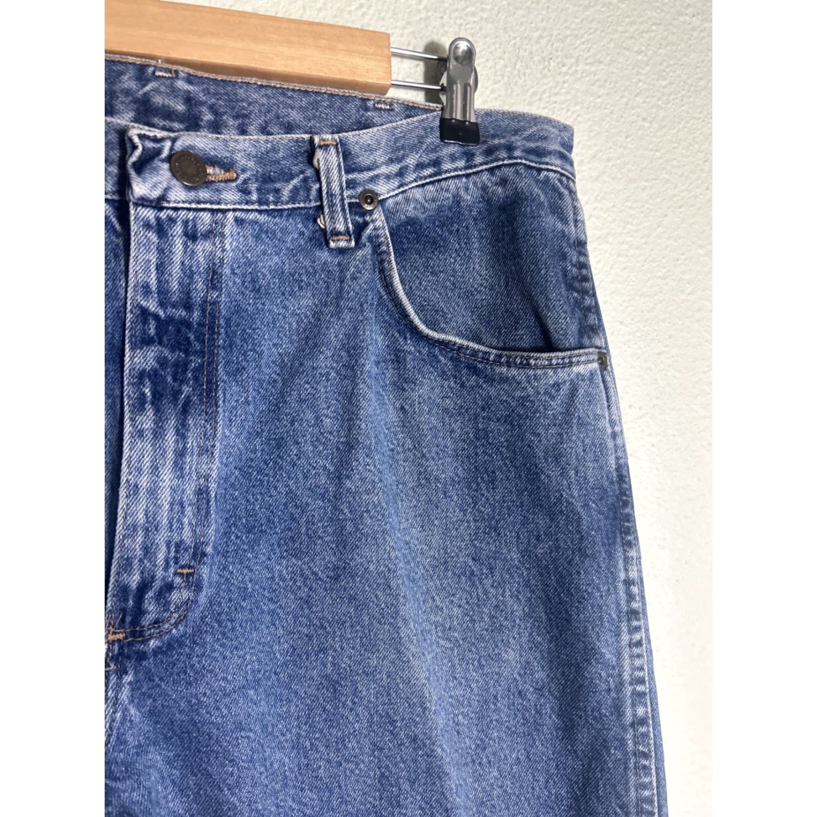 Wrangler VINTAGE Wrangler Jeans Medium Wash 36x29 Men Straight USA Blue 36 Mens jeans Straight wash USA Made In USA Size US 36 / EU 52 - 5 Thumbnail