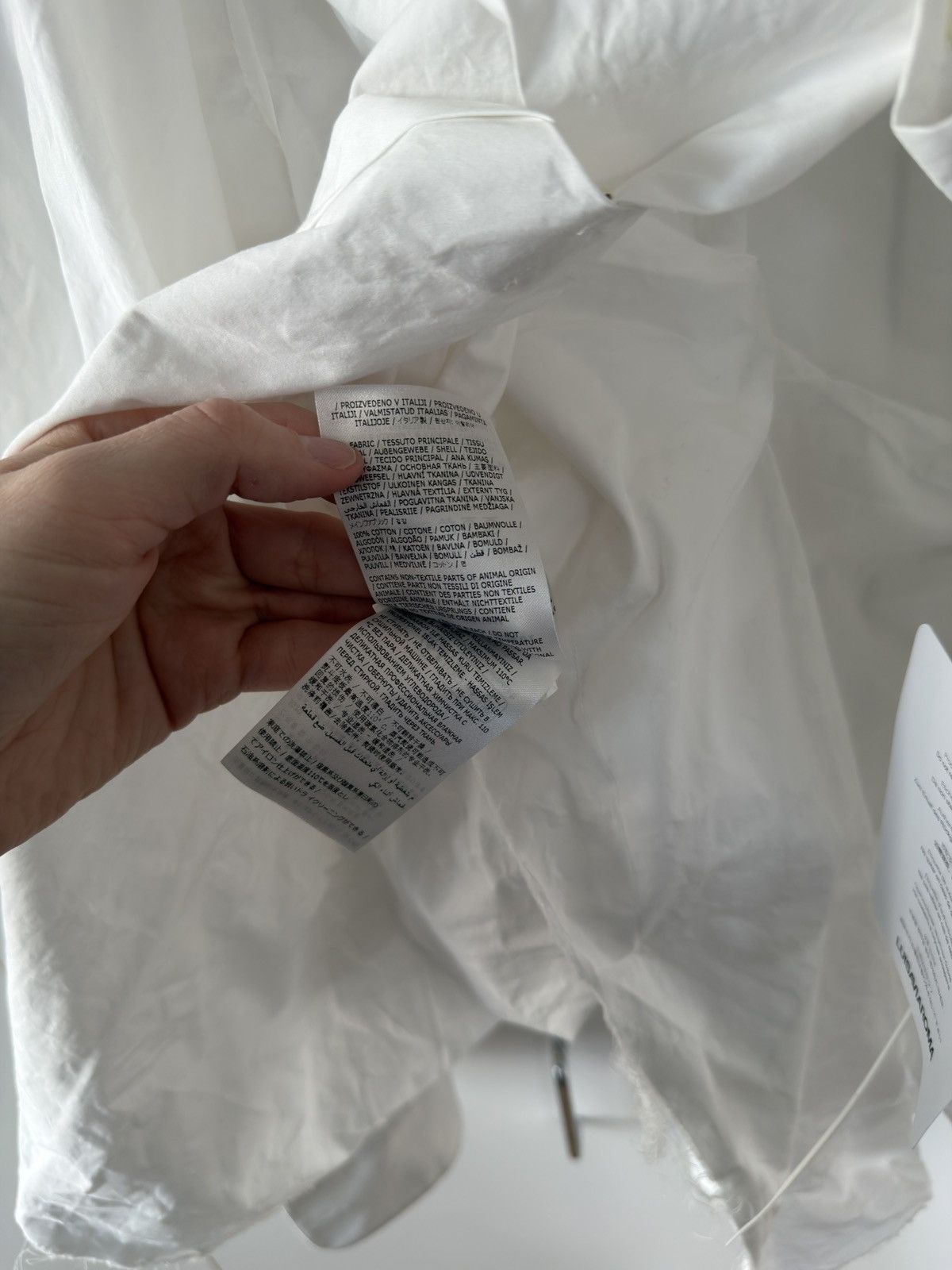 Maison Margiela BNWT Blank Label Oversized Frayed Pleated Shirt White 50 Size US L / EU 52-54 / 3 - 19 Thumbnail
