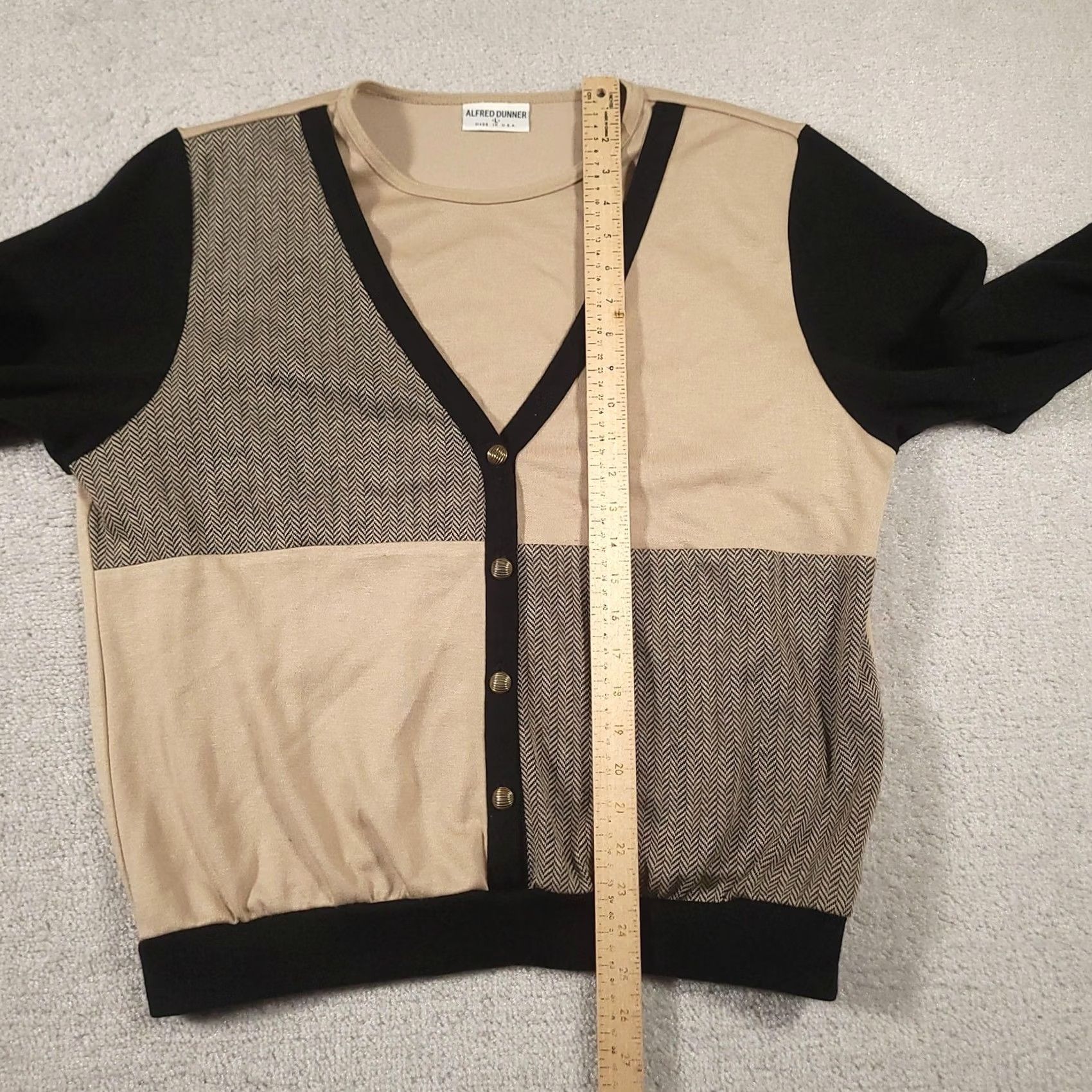 Vintage VINTAGE Alfred Dunner Sweater Cardigan Womens Large Beige Black Herringbone Twofer Made USA Size L / US 10 / IT 46 - 6 Thumbnail
