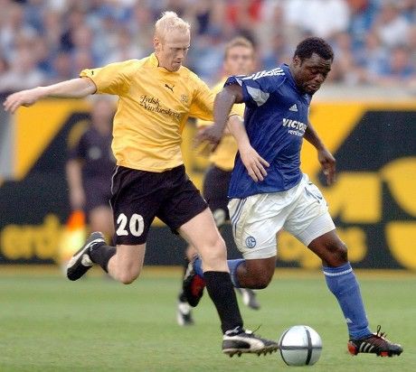 Adidas SCHALKE 04 ADIDAS 2004/2005 FOOTBALL HOME JERSEY #14 ASAMOAH Size US L / EU 52-54 / 3 - 13 Thumbnail