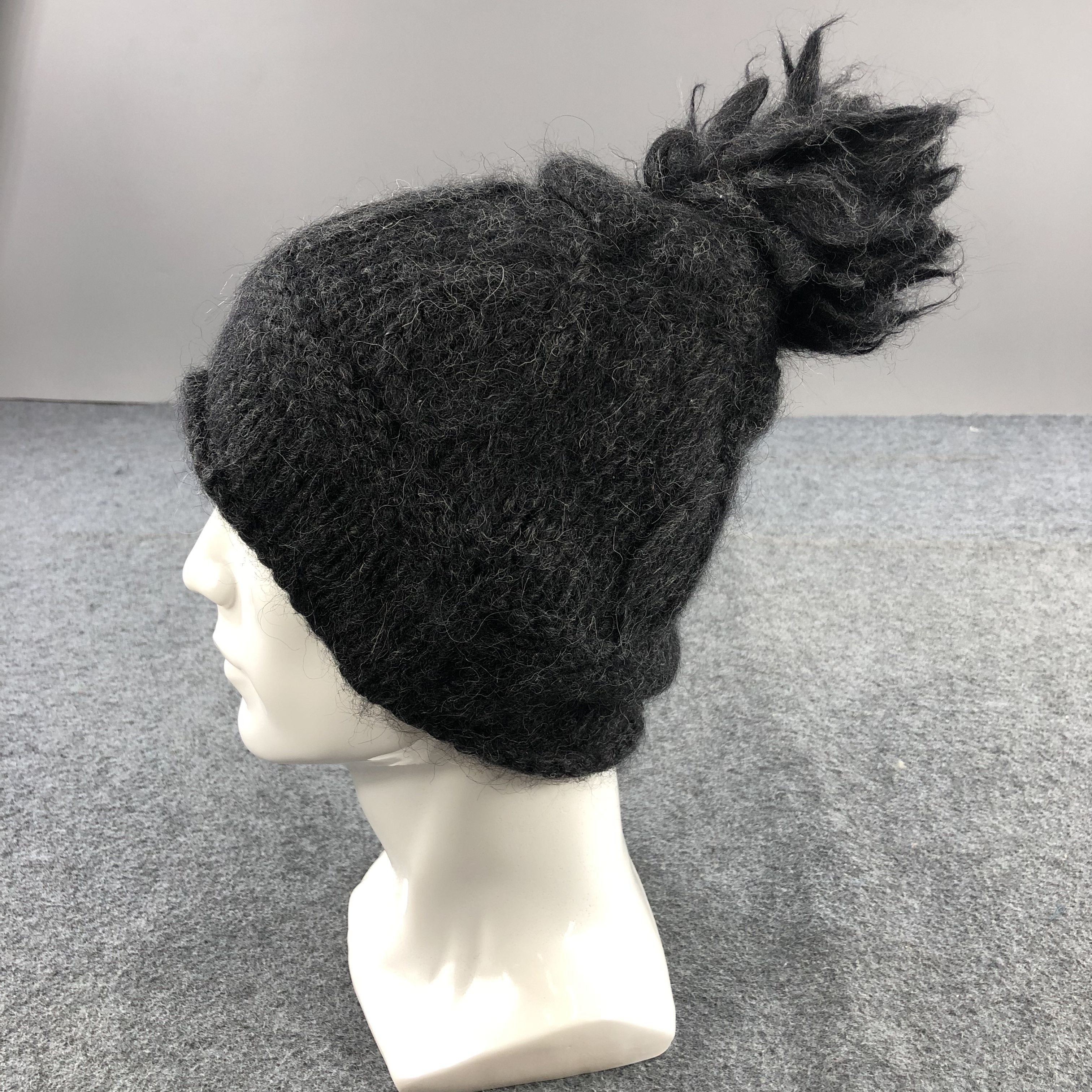 Soe SOE Knitted Wool Bobble Beanie Snowcap Snow Hat B220 Size ONE SIZE - 2 Thumbnail