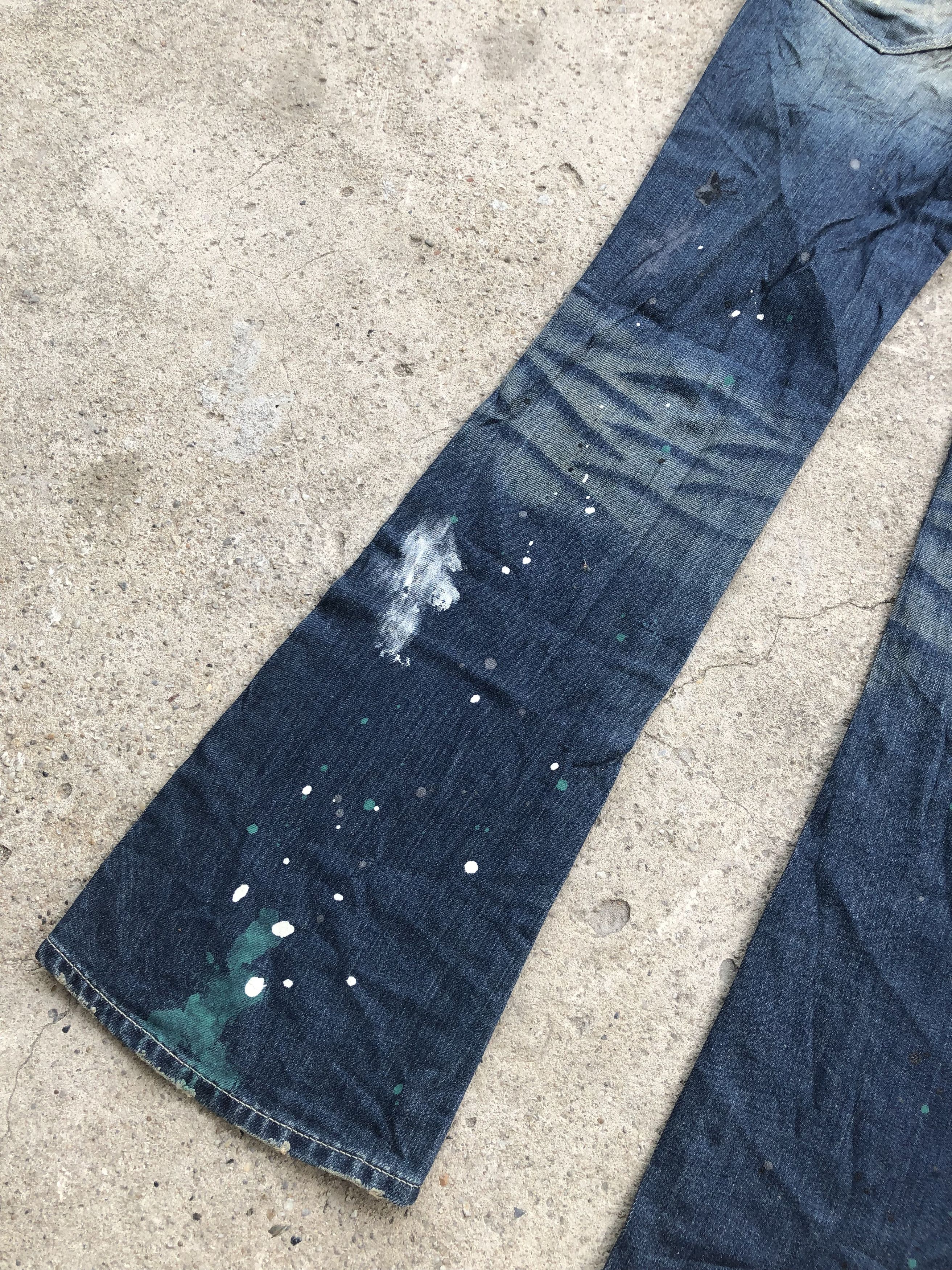 If Six Was Nine × Le Grande Bleu (L.G.B.) × Vanquish Vanquish Gold Distressed splatter flare denim Size US 30 / EU 46 - 6 Thumbnail