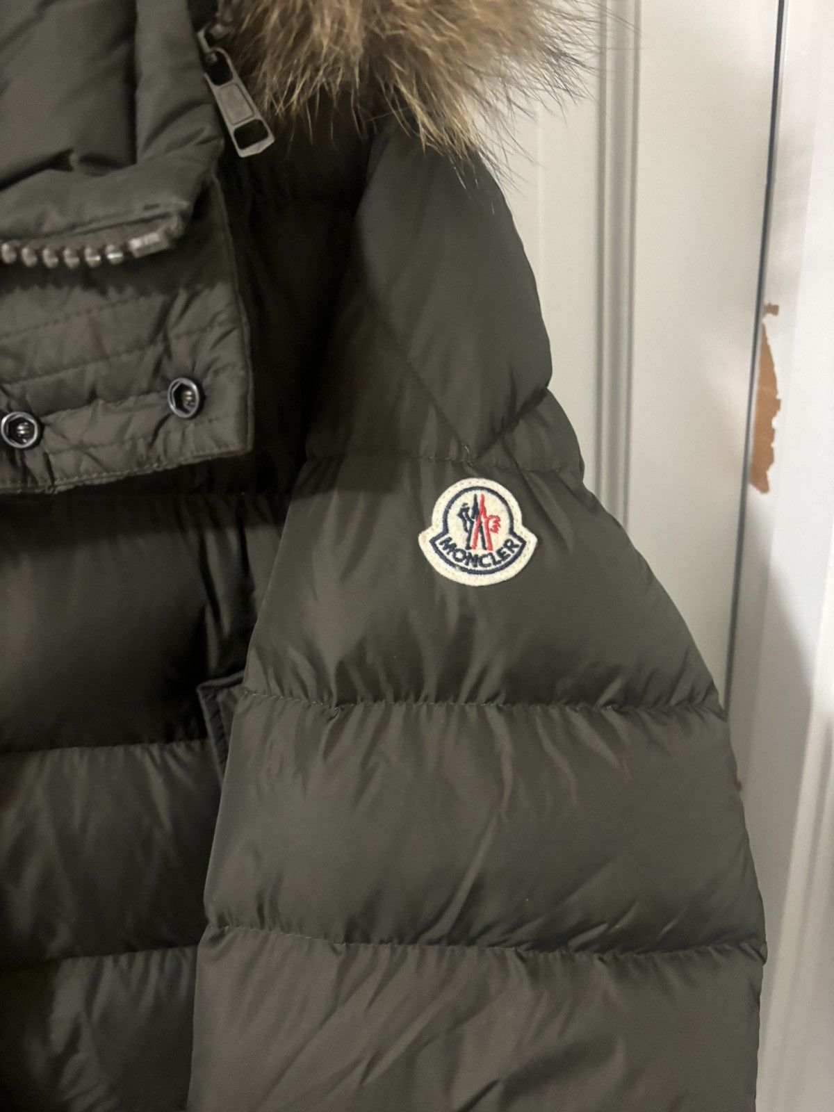 Moncler moncler cluny giubbotto Size US L / EU 52-54 / 3 - 4 Thumbnail