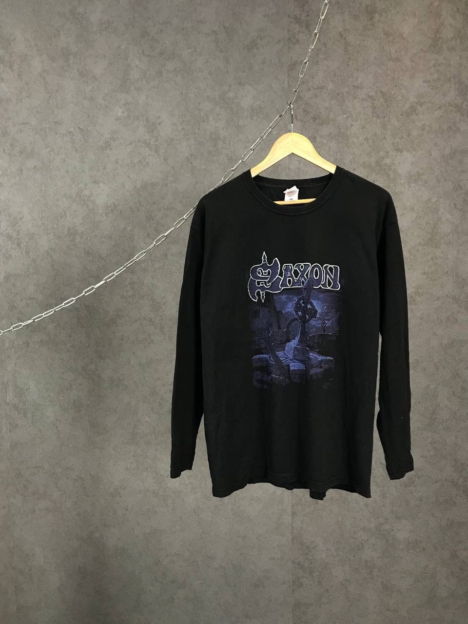 Band Tees Saxon vintage rock band tee Size US XL / EU 56 / 4 - 1 Thumbnail