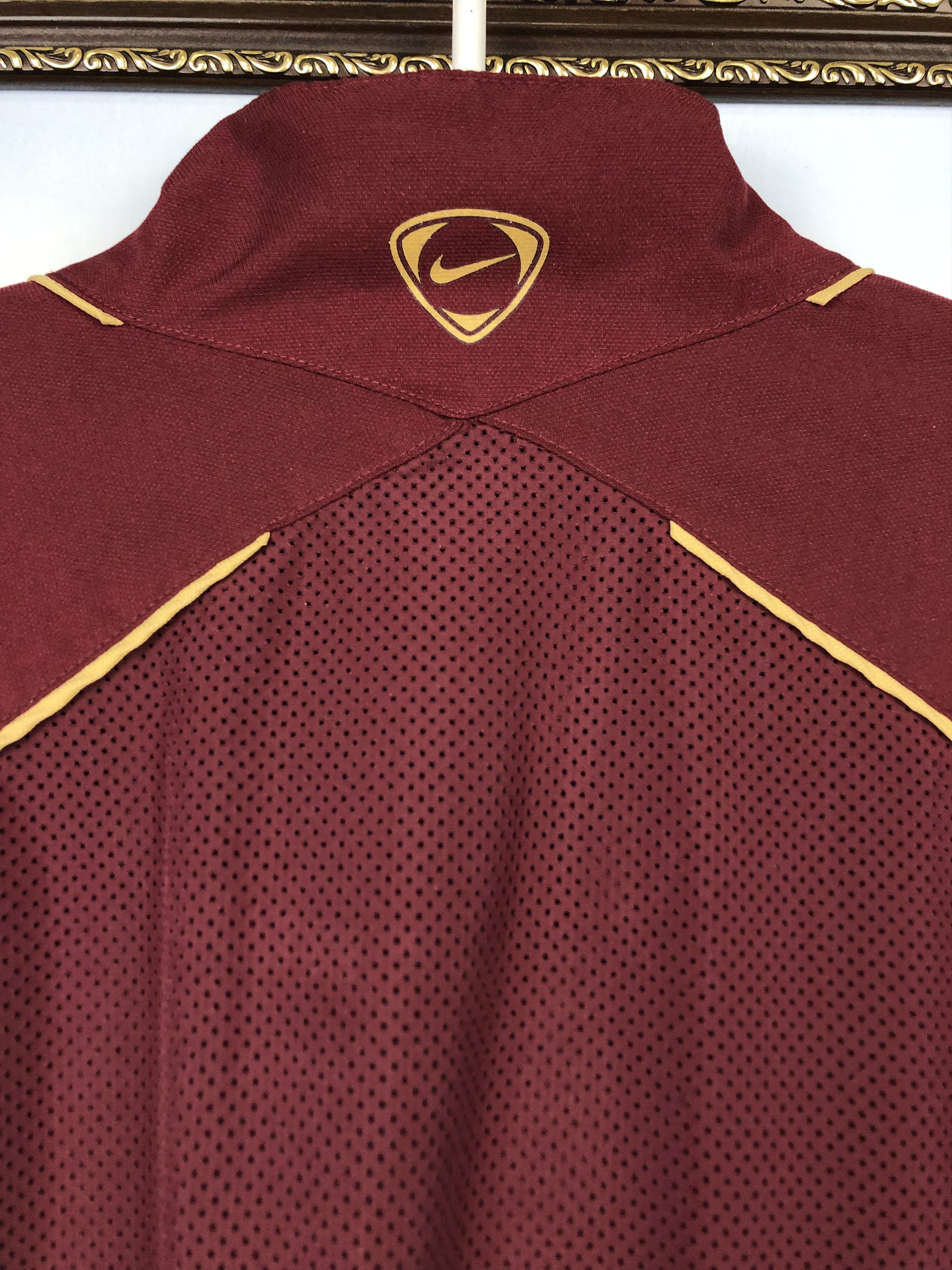 Nike Vintage Nike Arsenal Highbury Football Jacket Soccer Track Size US L / EU 52-54 / 3 - 8 Thumbnail