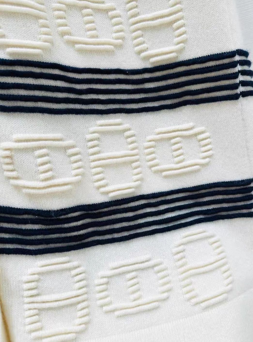 Hermes Hermes Long Knit Cardigan White Black Stripe. Size US S / EU 44-46 / 1 - 4 Thumbnail
